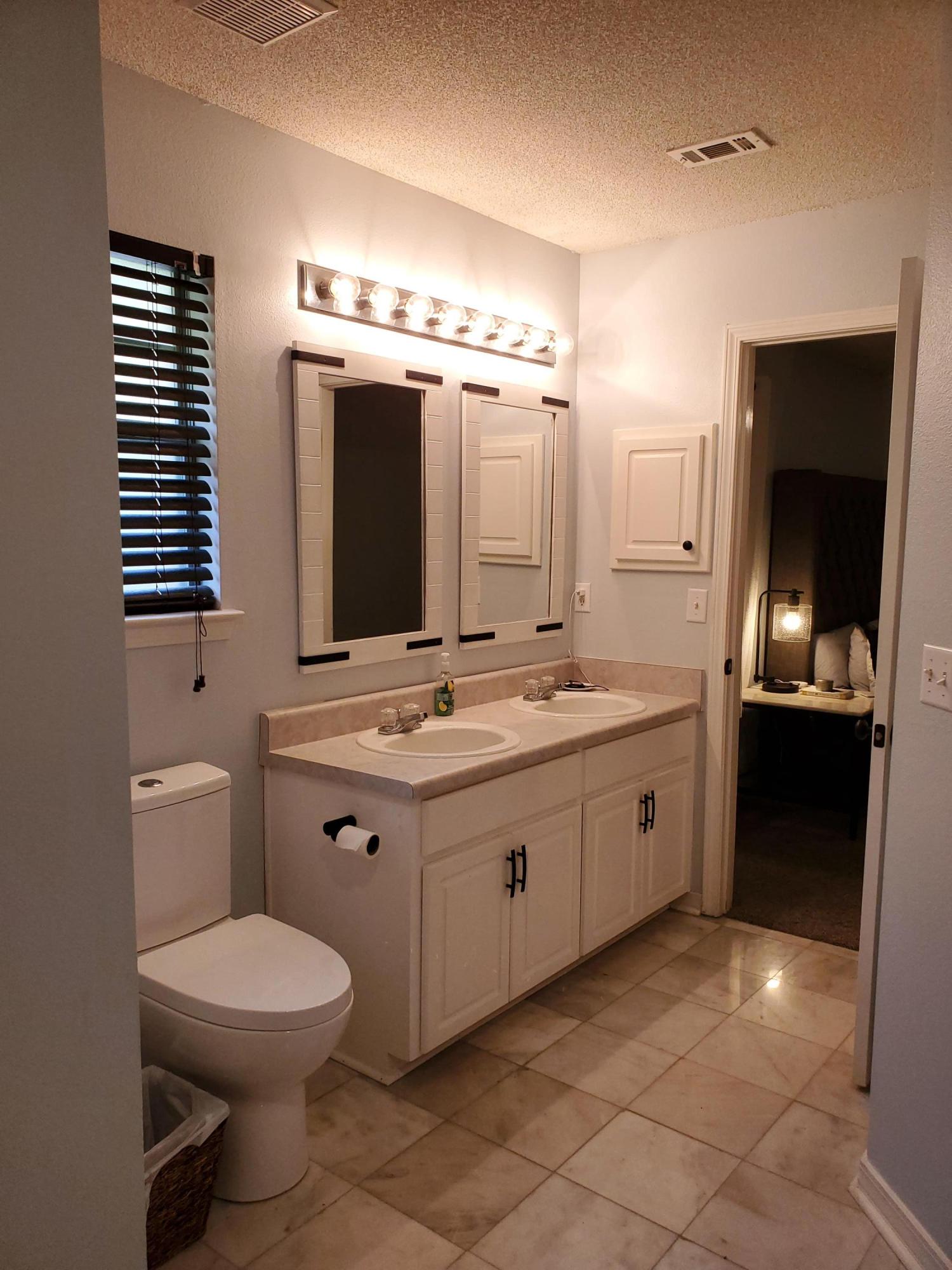 MARSH HARBOR - Residential