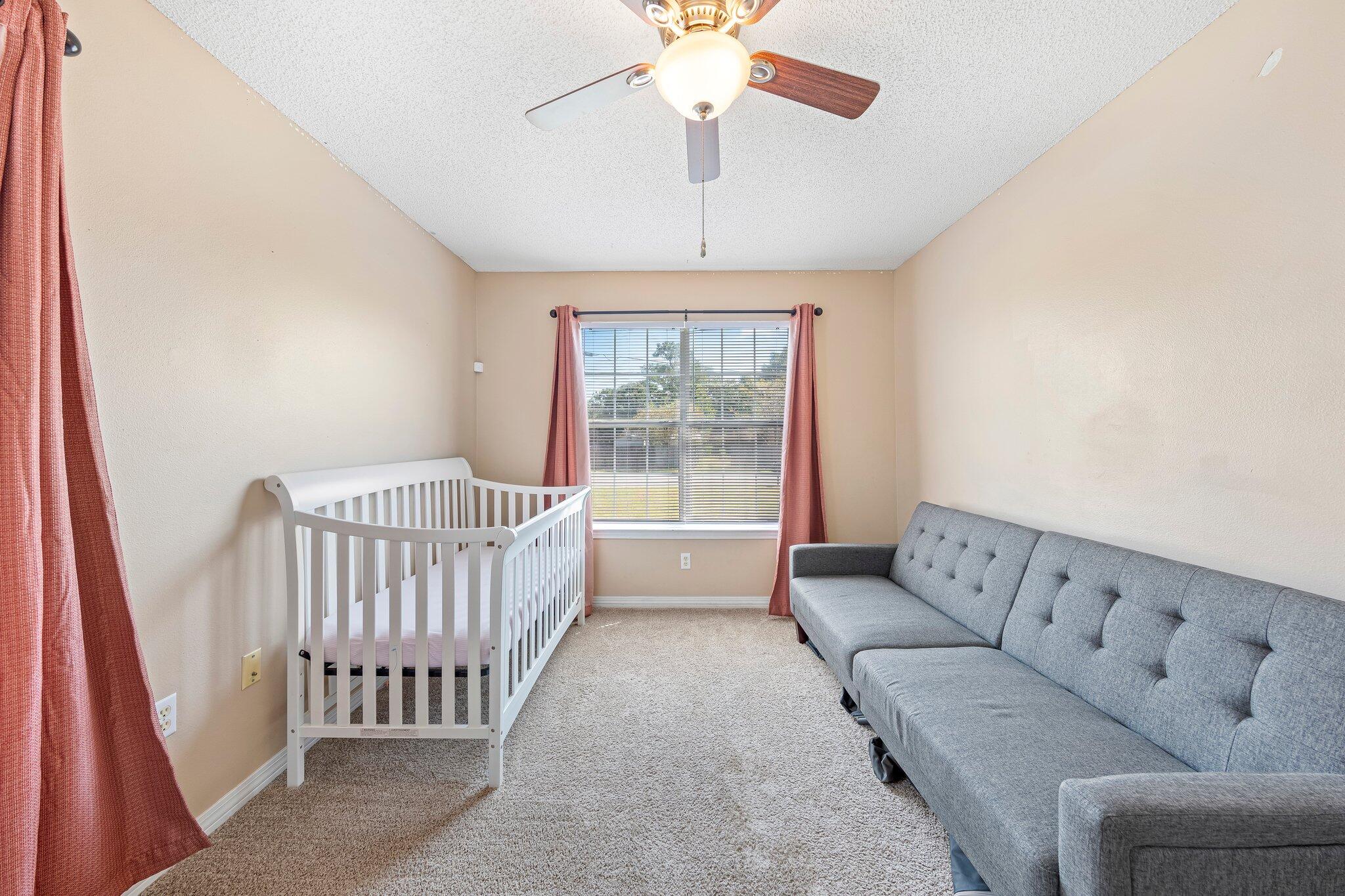 SUGAR CREEK S/D LOT 17 BLK B - Residential