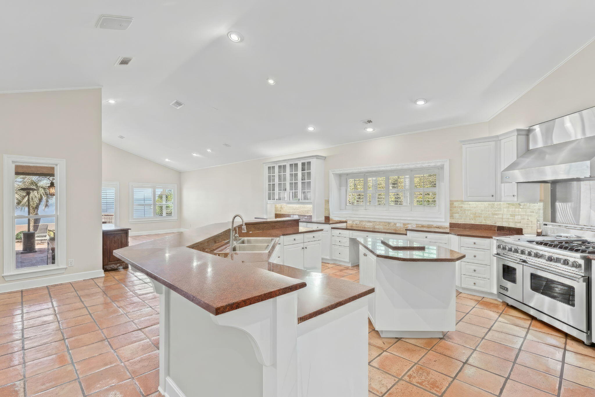 BURNT PINE - Residential