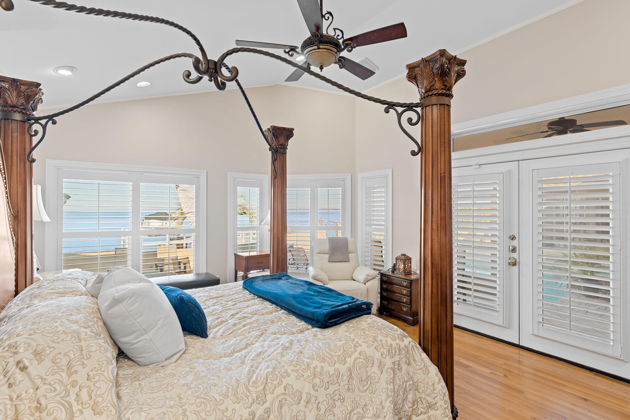 BURNT PINE - Residential