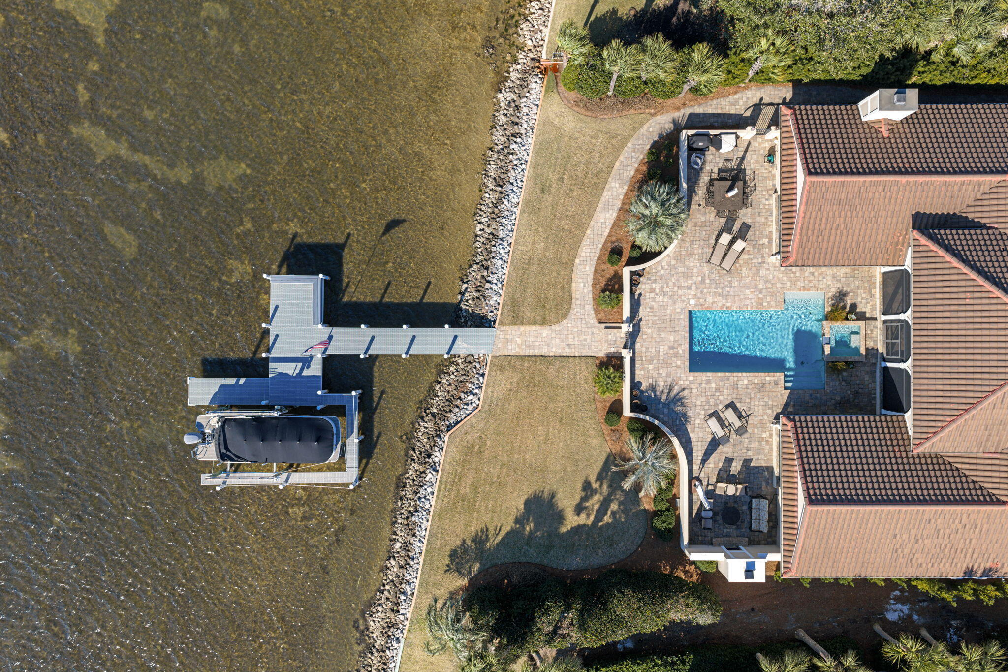 BURNT PINE - Residential