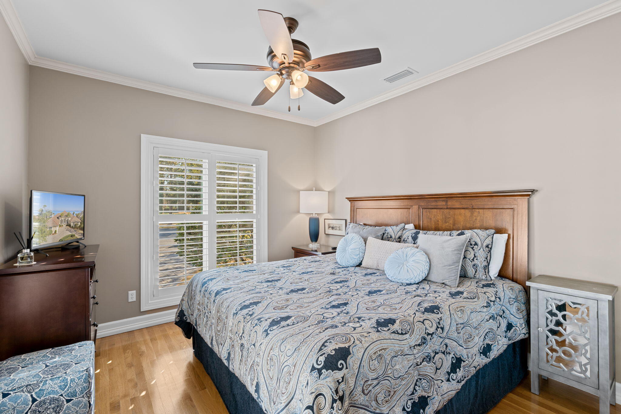 BURNT PINE - Residential