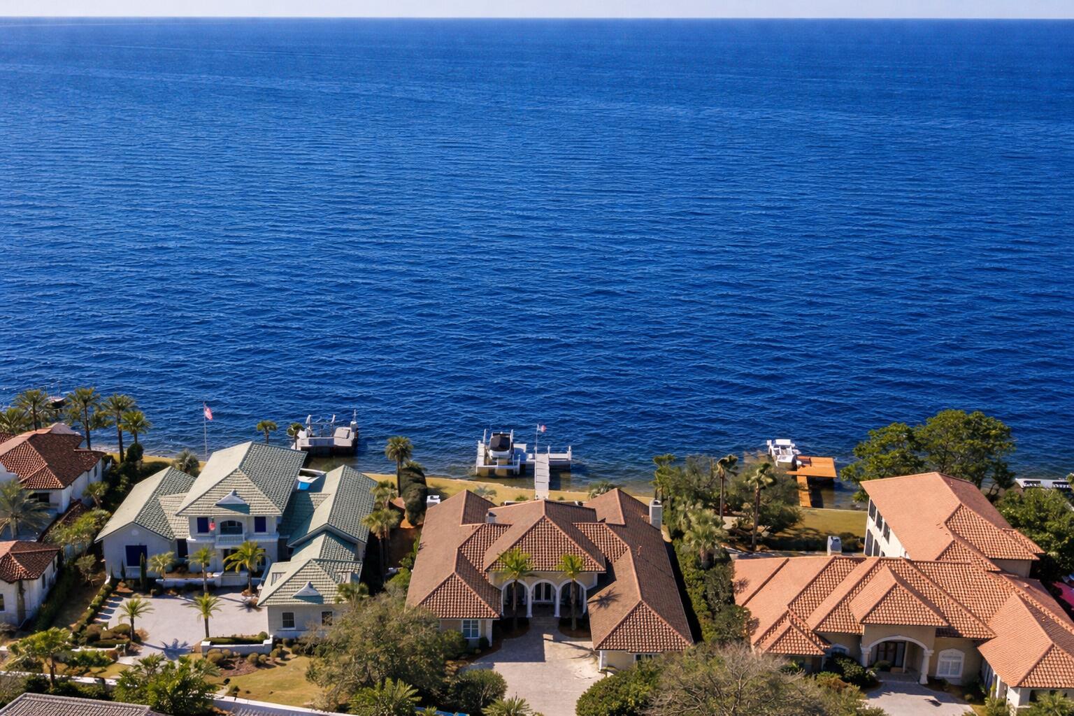 BURNT PINE - Residential