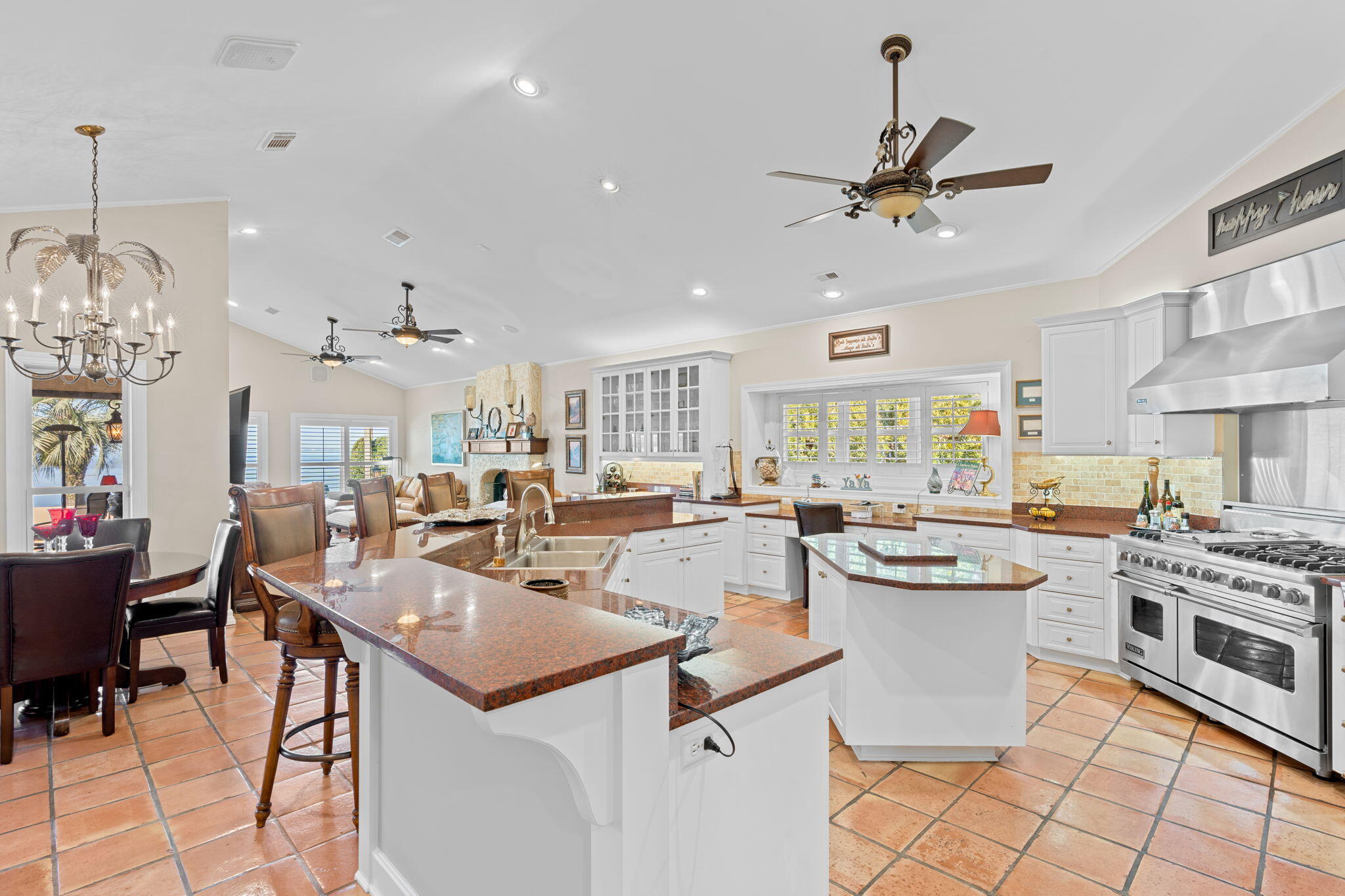 BURNT PINE - Residential