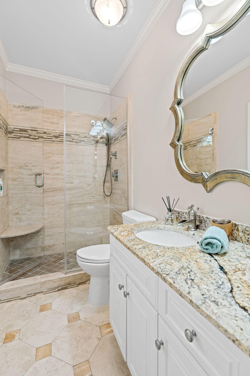 BURNT PINE - Residential