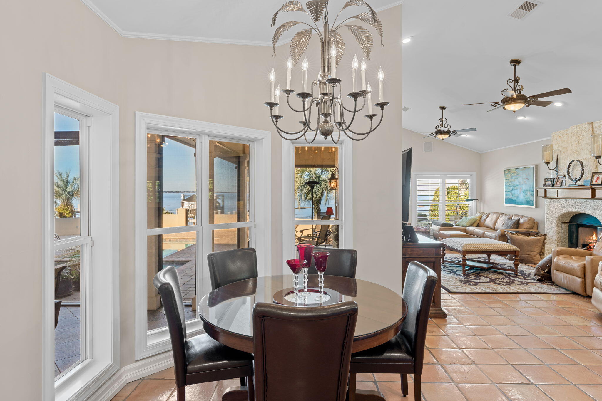 BURNT PINE - Residential