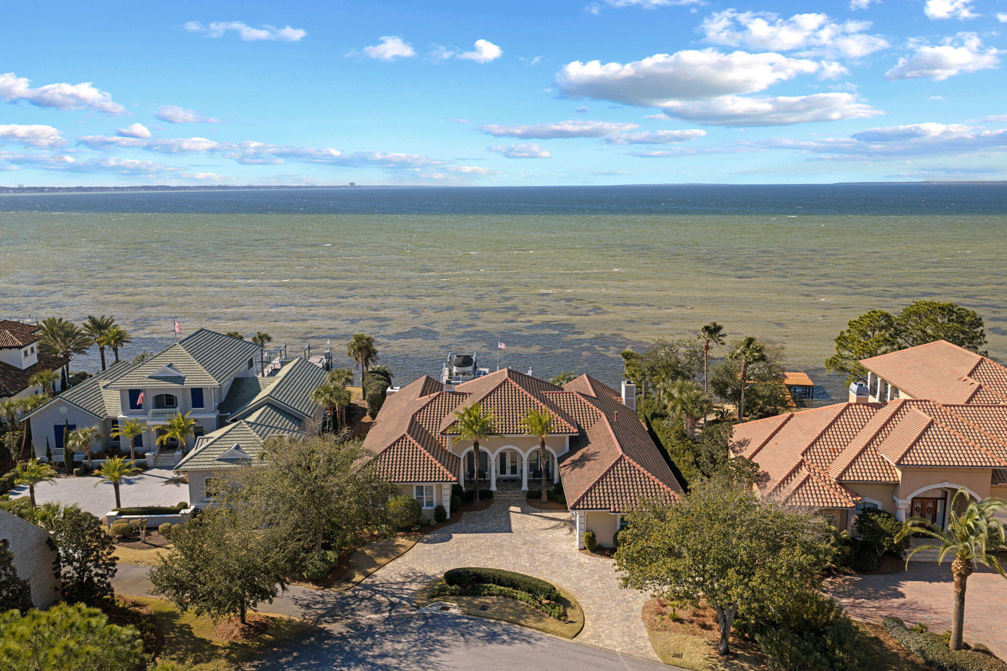 BURNT PINE - Residential