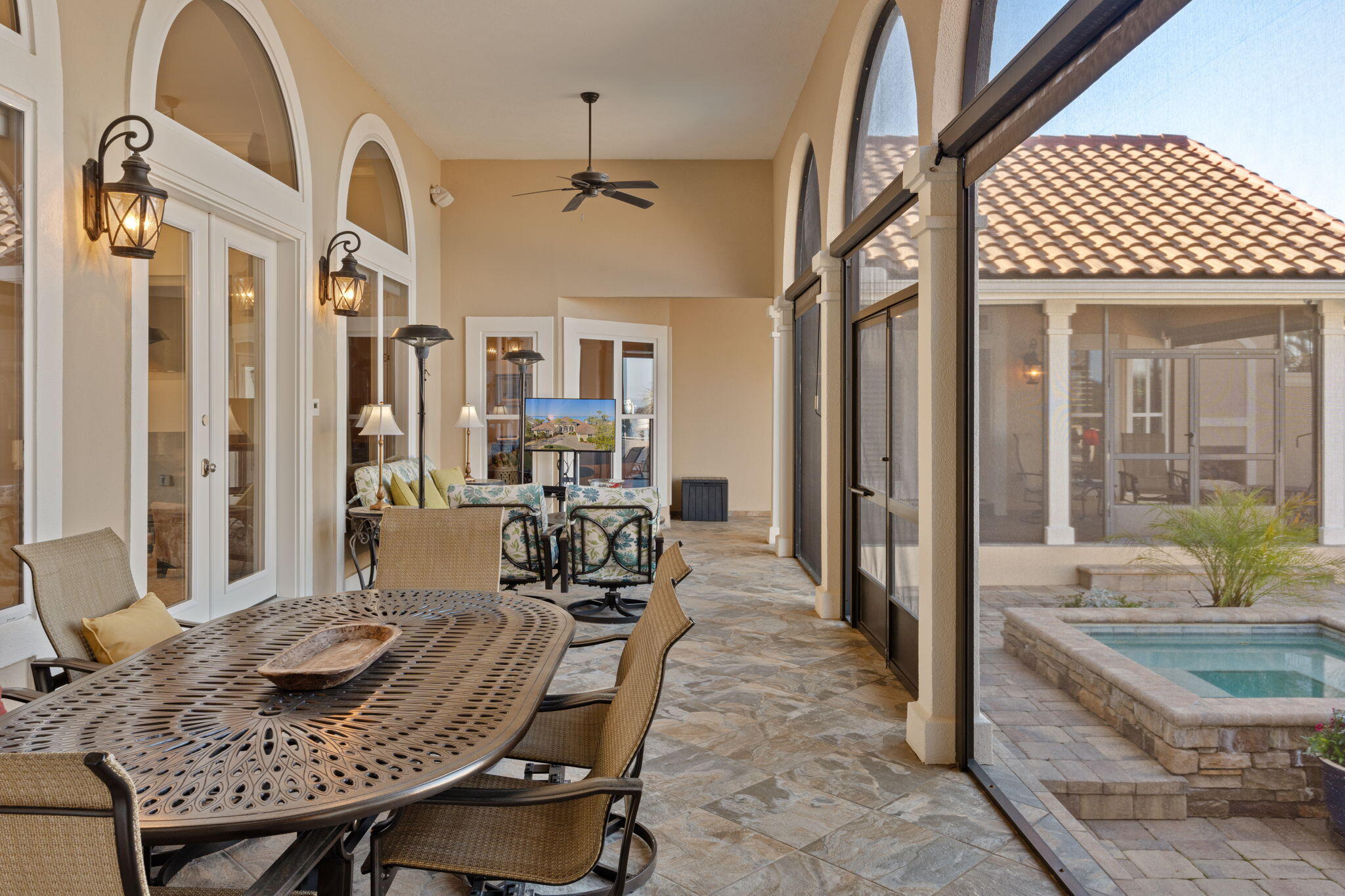 BURNT PINE - Residential