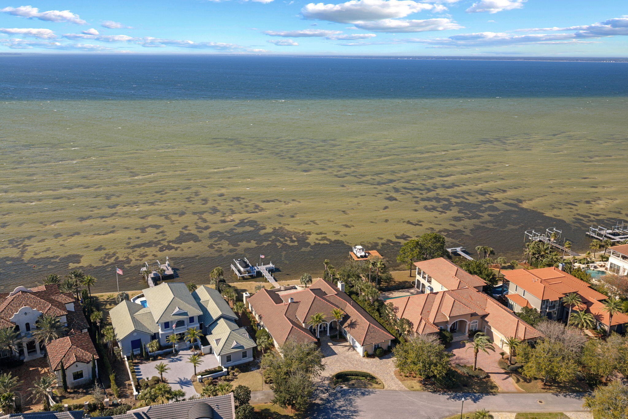 BURNT PINE - Residential