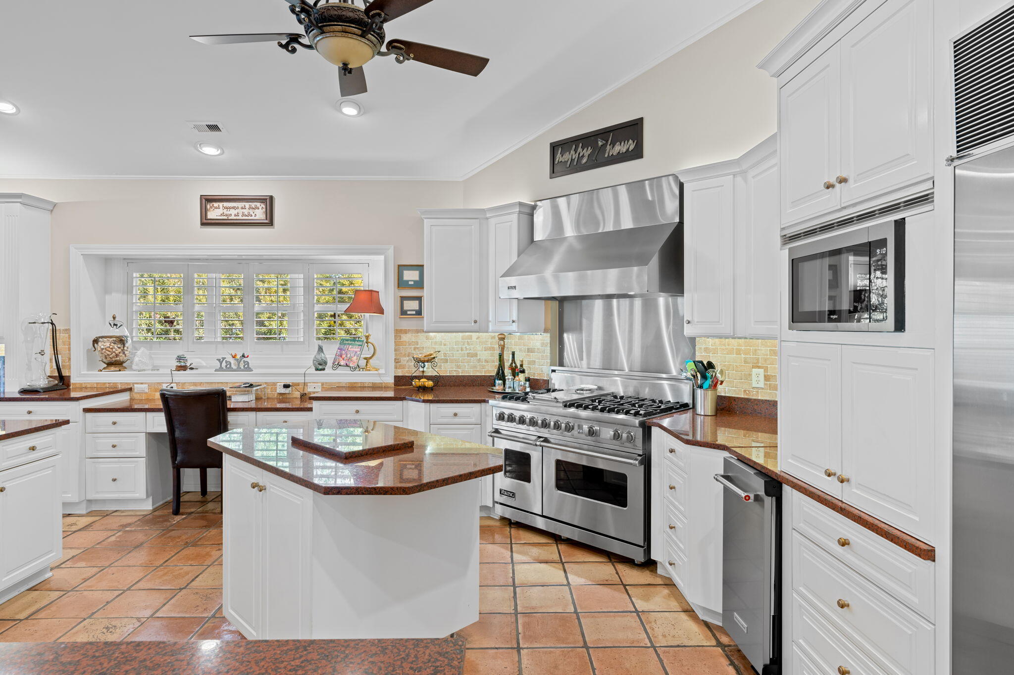 BURNT PINE - Residential