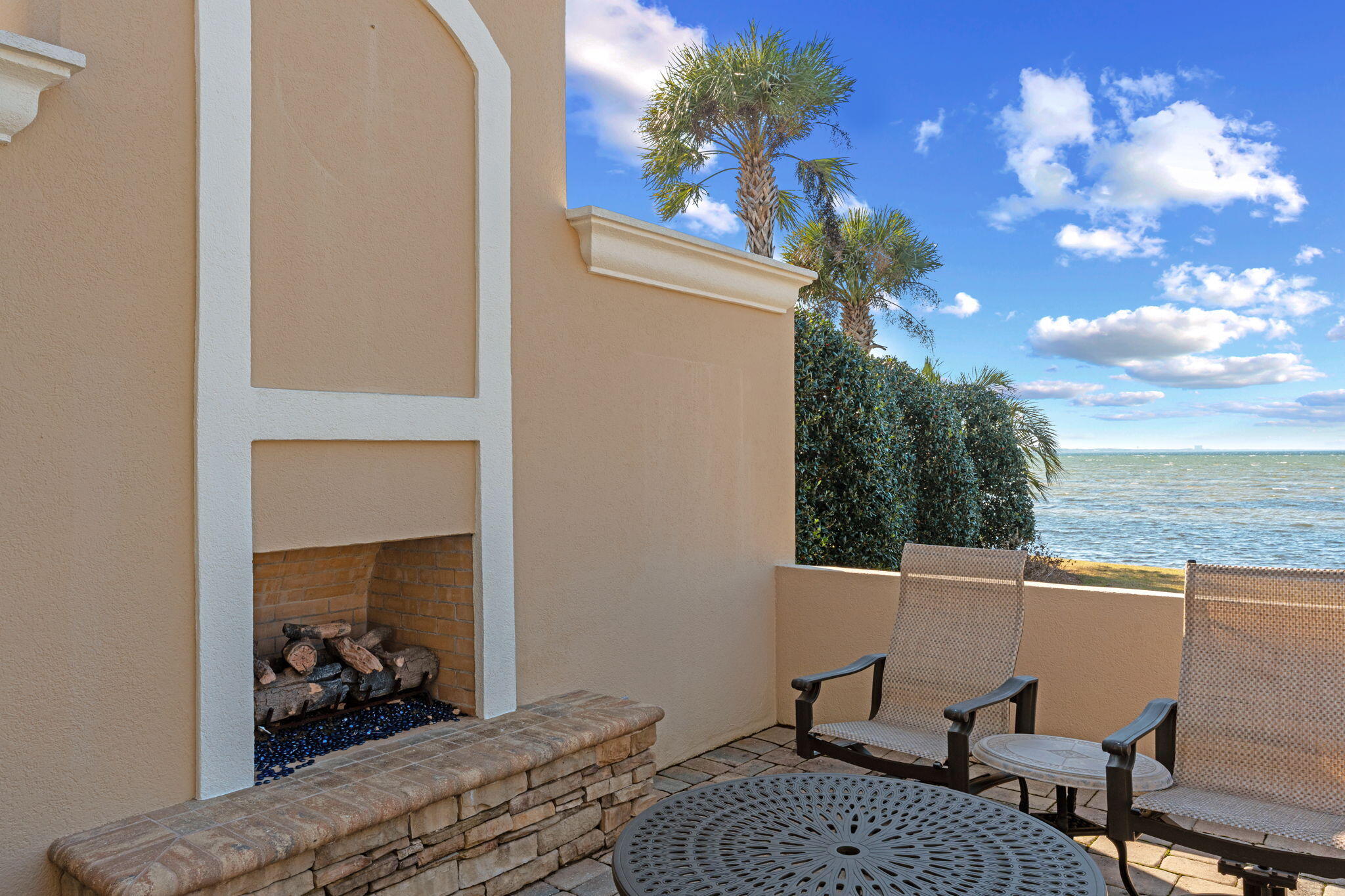 BURNT PINE - Residential