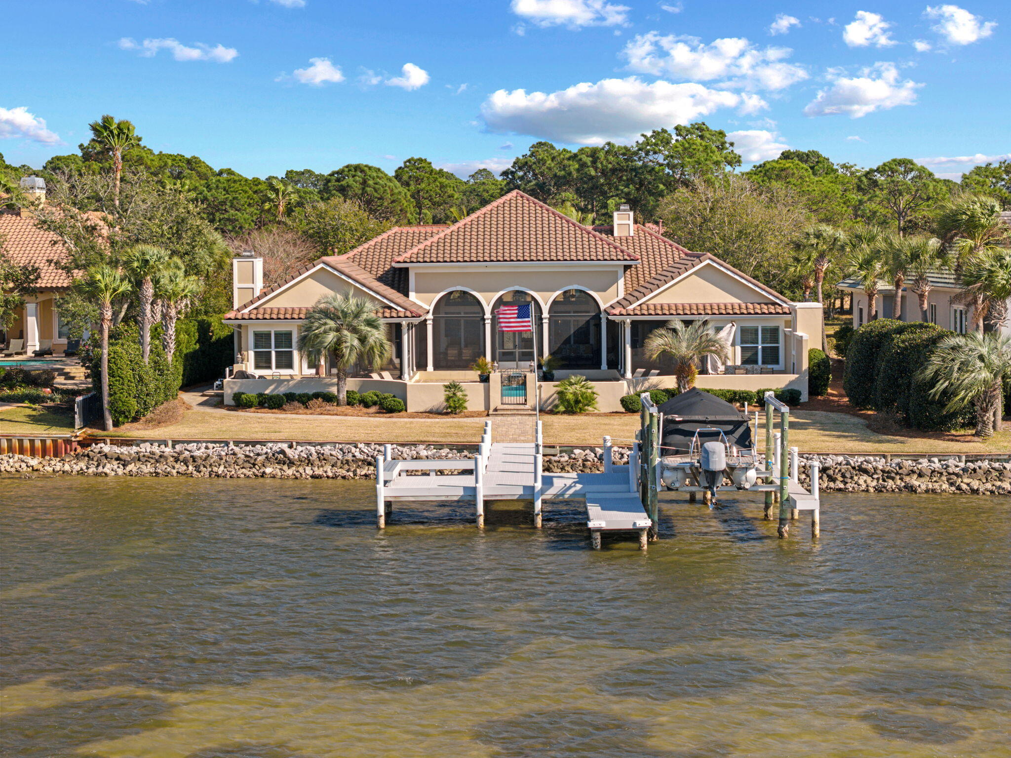 BURNT PINE - Residential