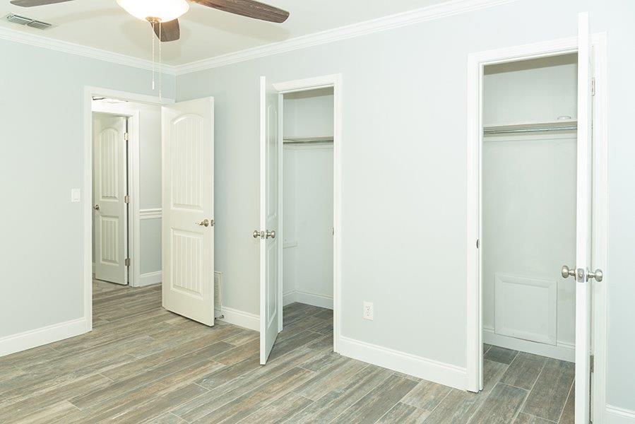 CREEKSIDE ESTATES - Residential