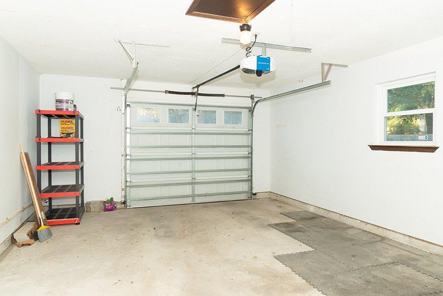 CREEKSIDE ESTATES - Residential