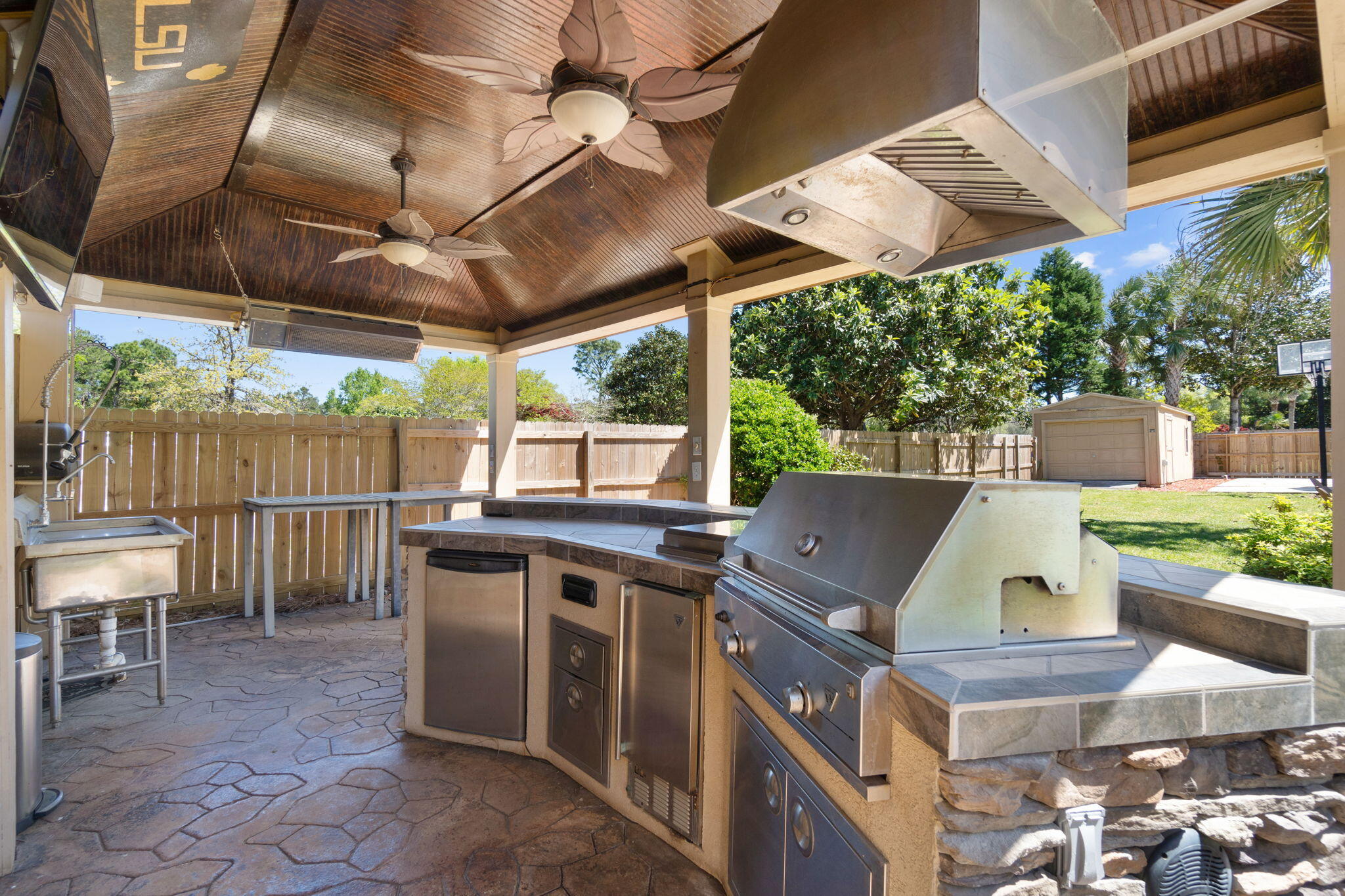 ROCKY BAYOU ESTATES 12A - Residential