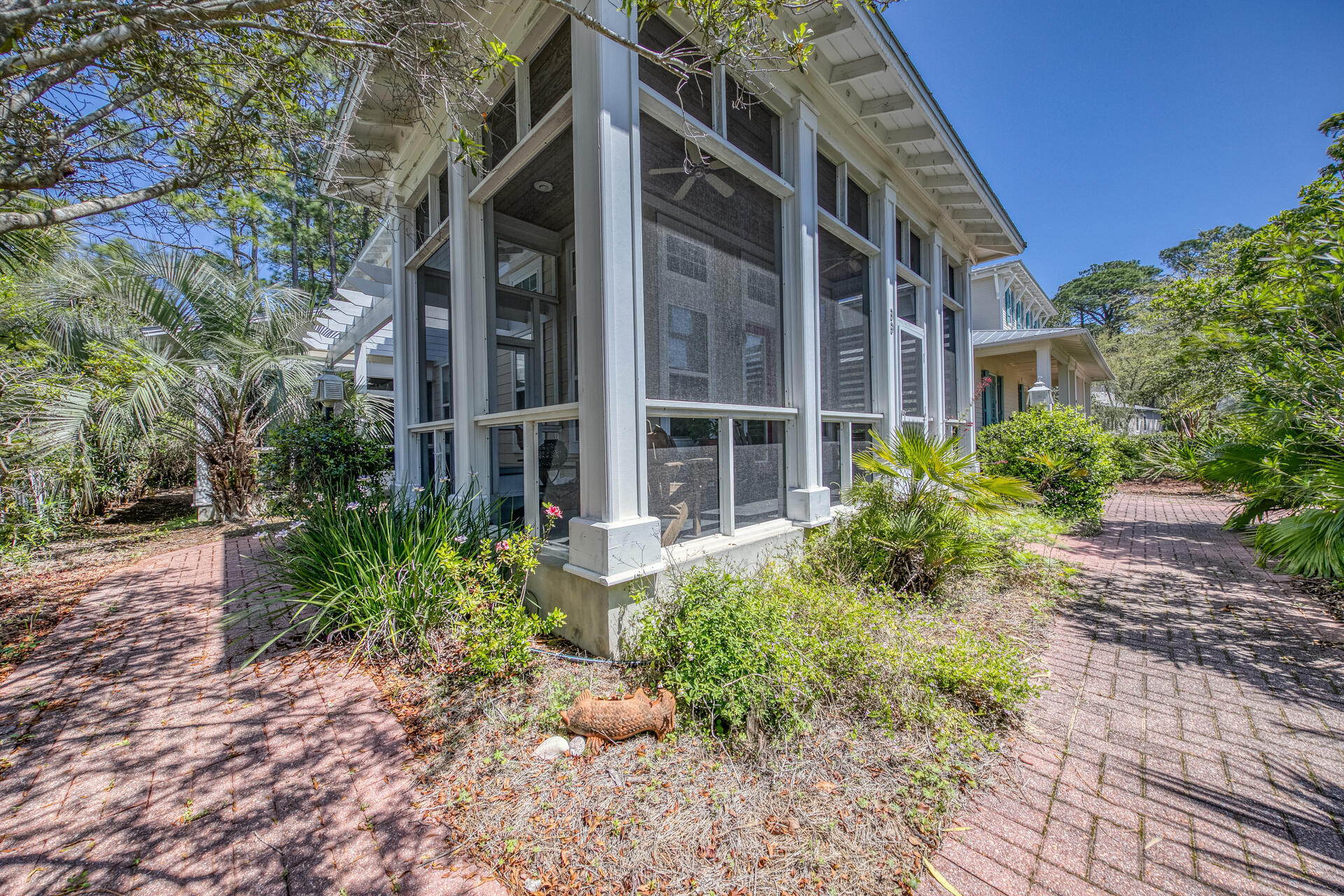 CASSINE VILLAGE - Residential