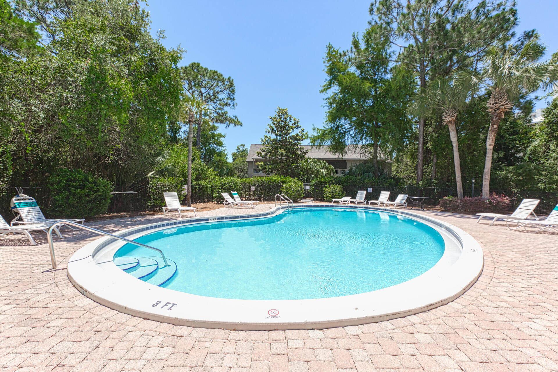 CASSINE VILLAGE - Residential