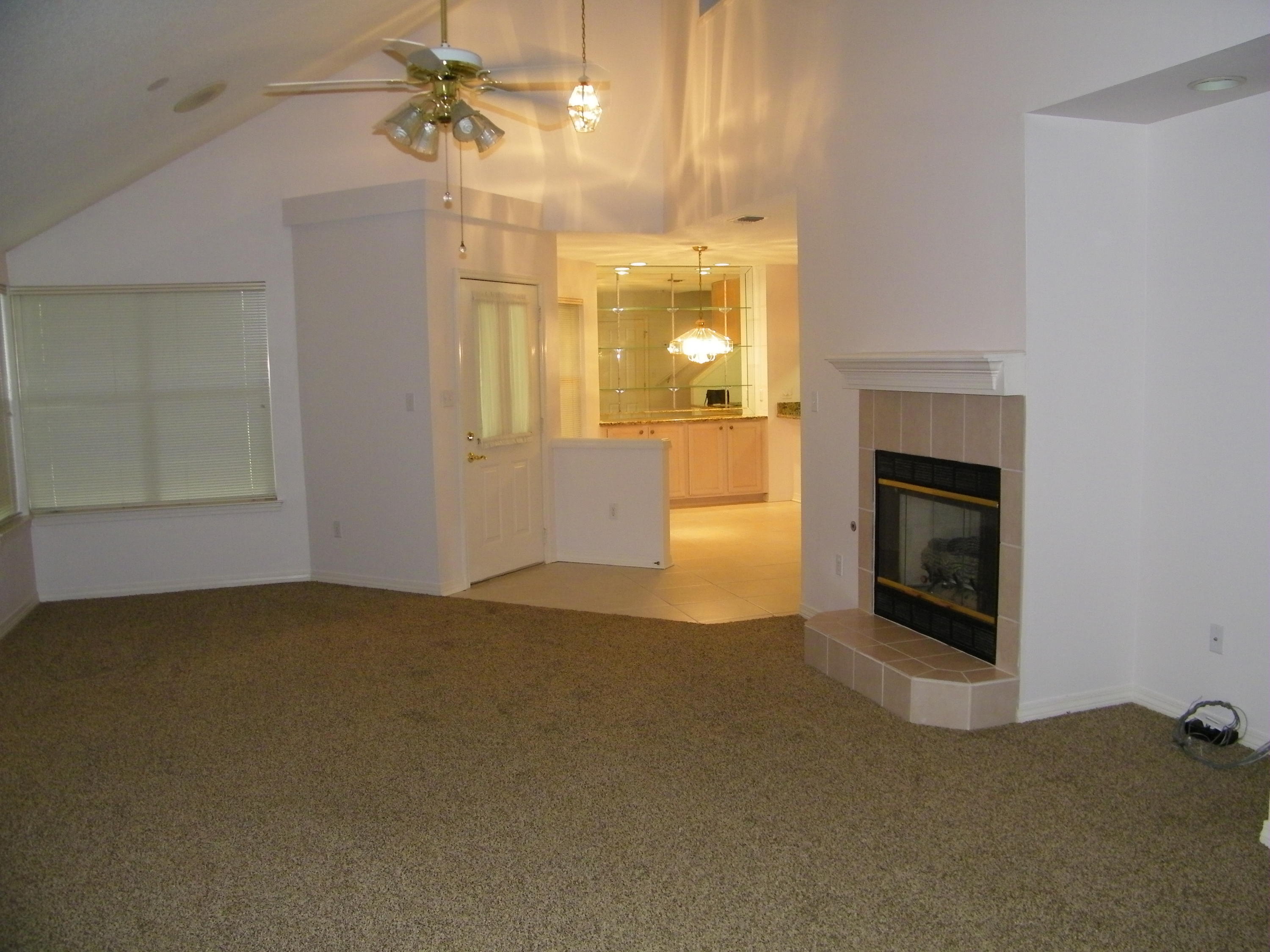 MAGNOLIA SQUARE - Residential