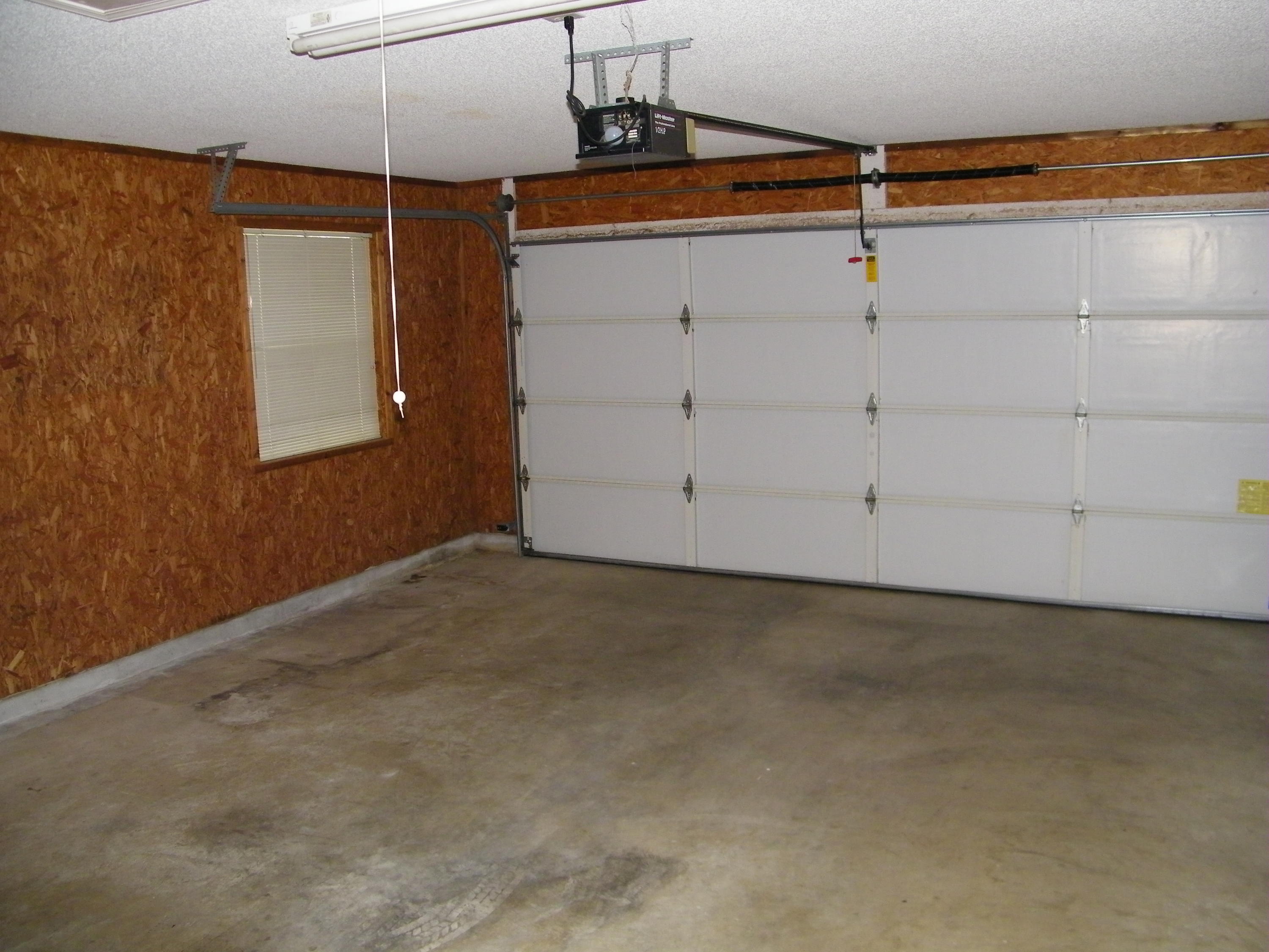 MAGNOLIA SQUARE - Residential