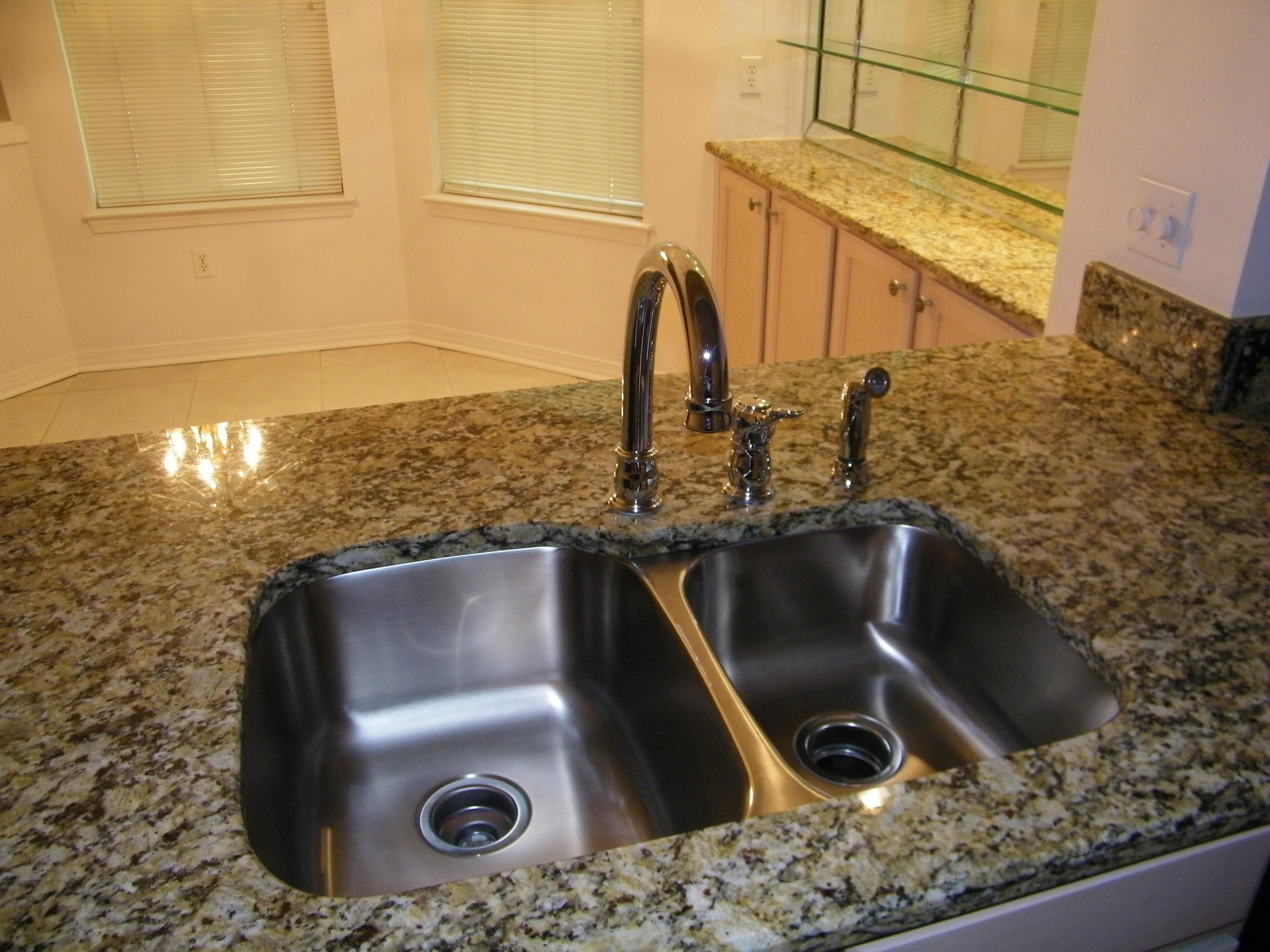 MAGNOLIA SQUARE - Residential