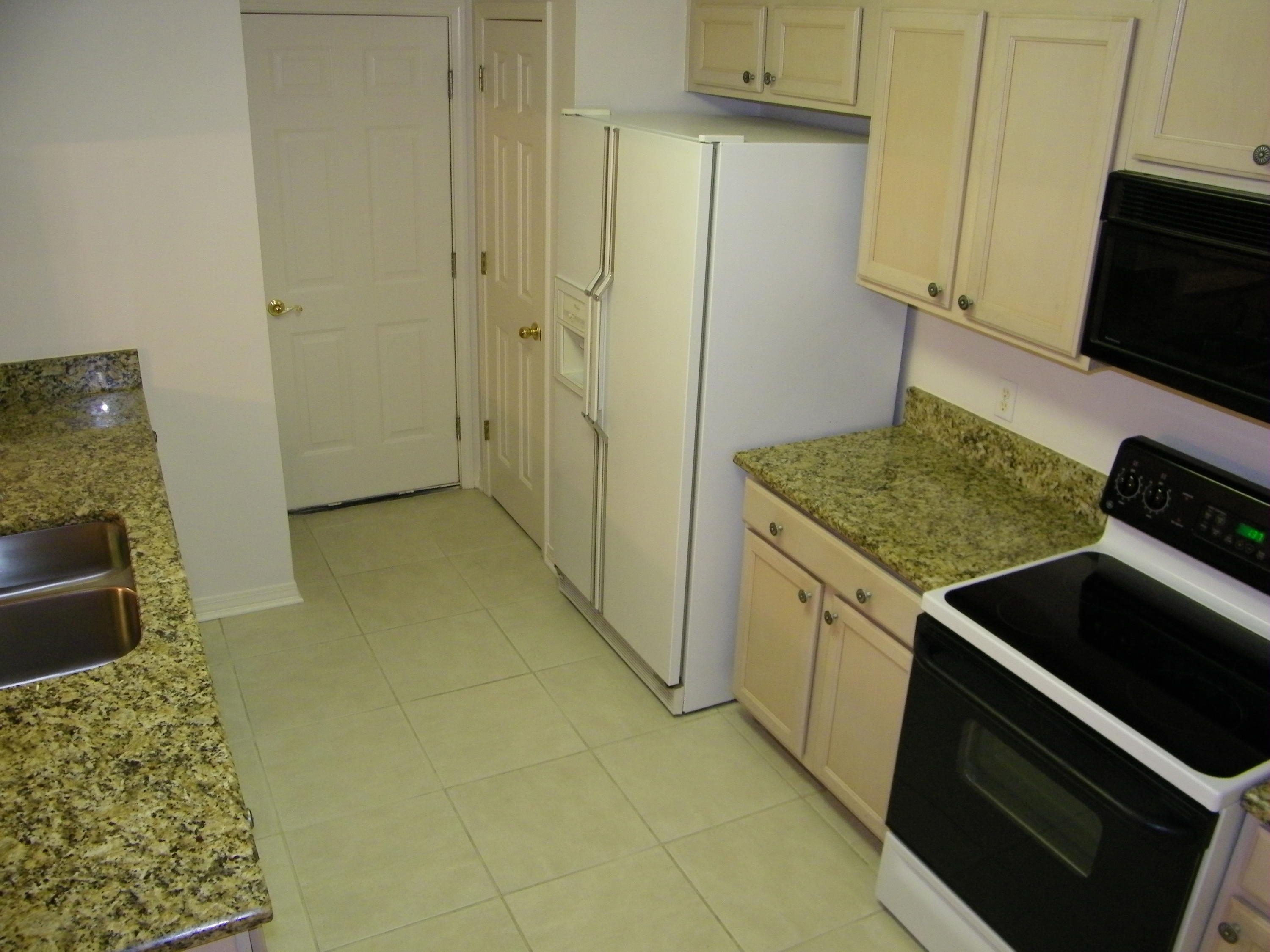 MAGNOLIA SQUARE - Residential