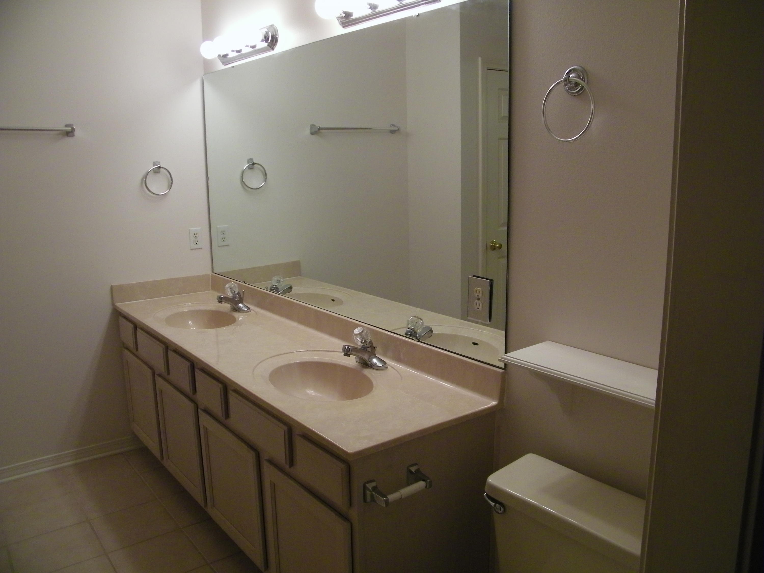 MAGNOLIA SQUARE - Residential