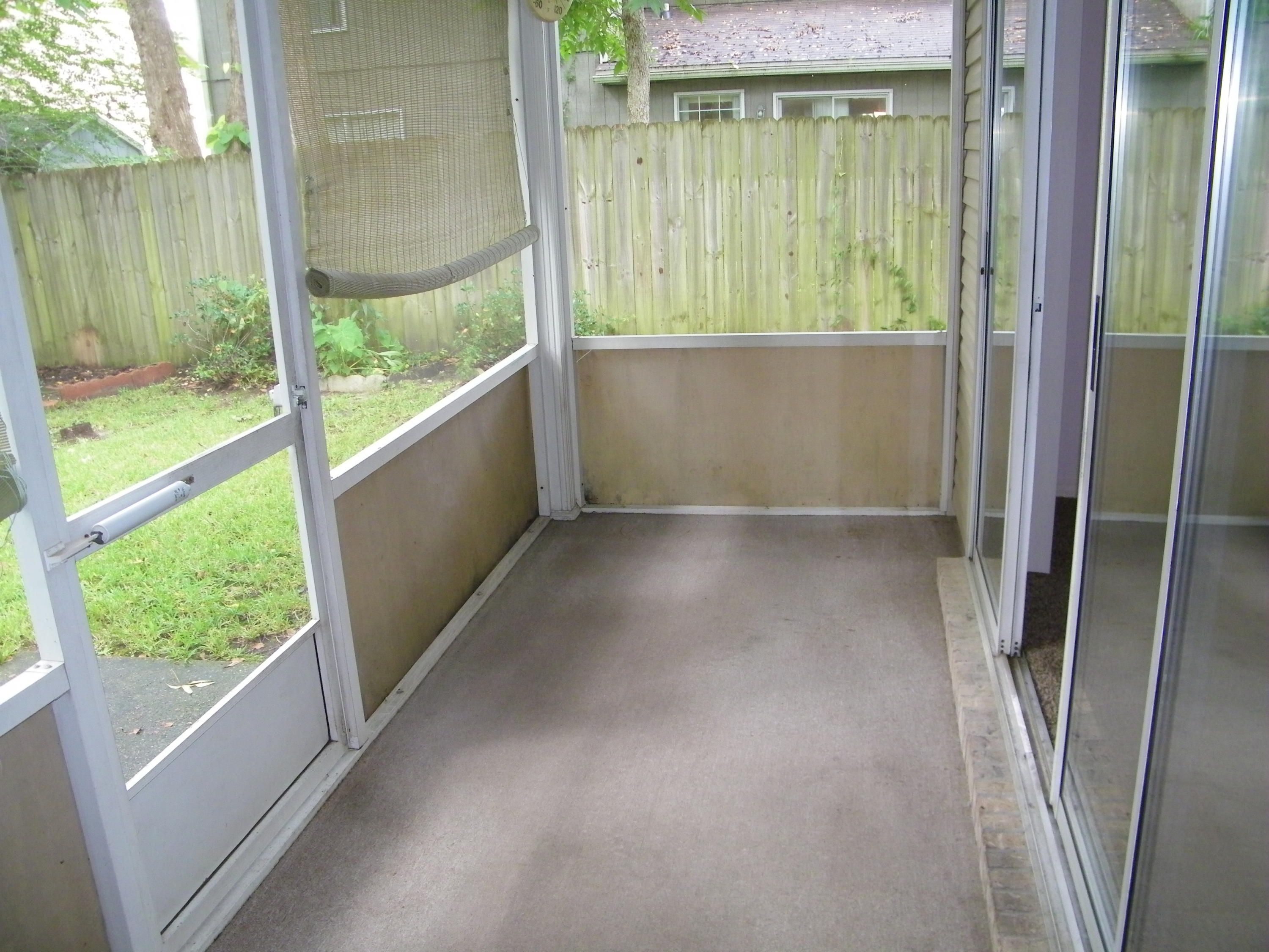 MAGNOLIA SQUARE - Residential