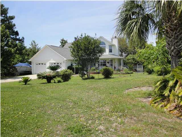 MARTHA'S COVE - Land