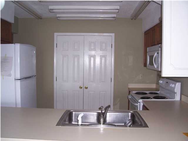 WATER OAKS 4 T/H - Residential Lease