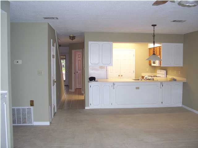 WATER OAKS 4 T/H - Residential Lease