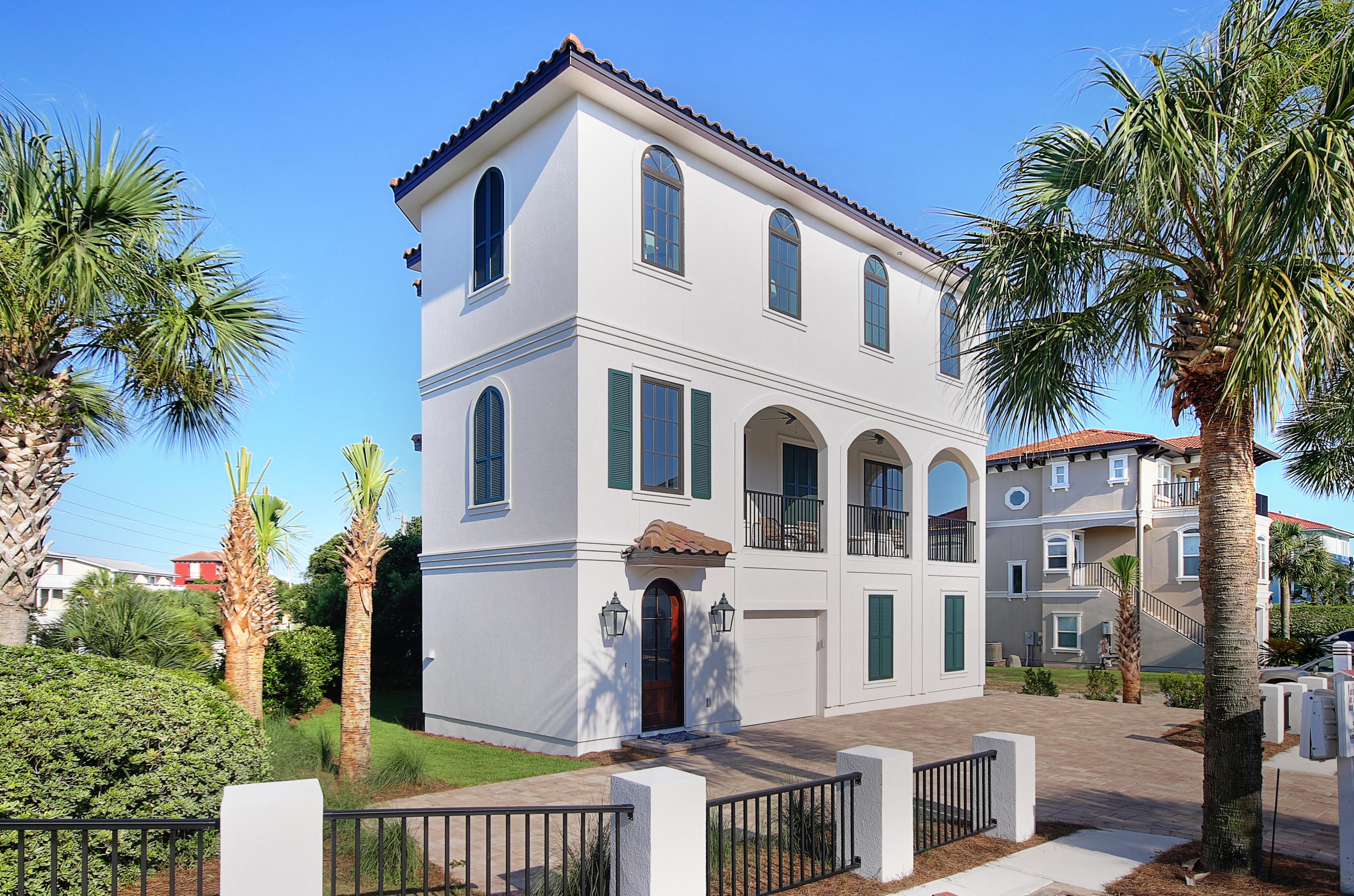 GRANDE BEACH PH 1 - Residential