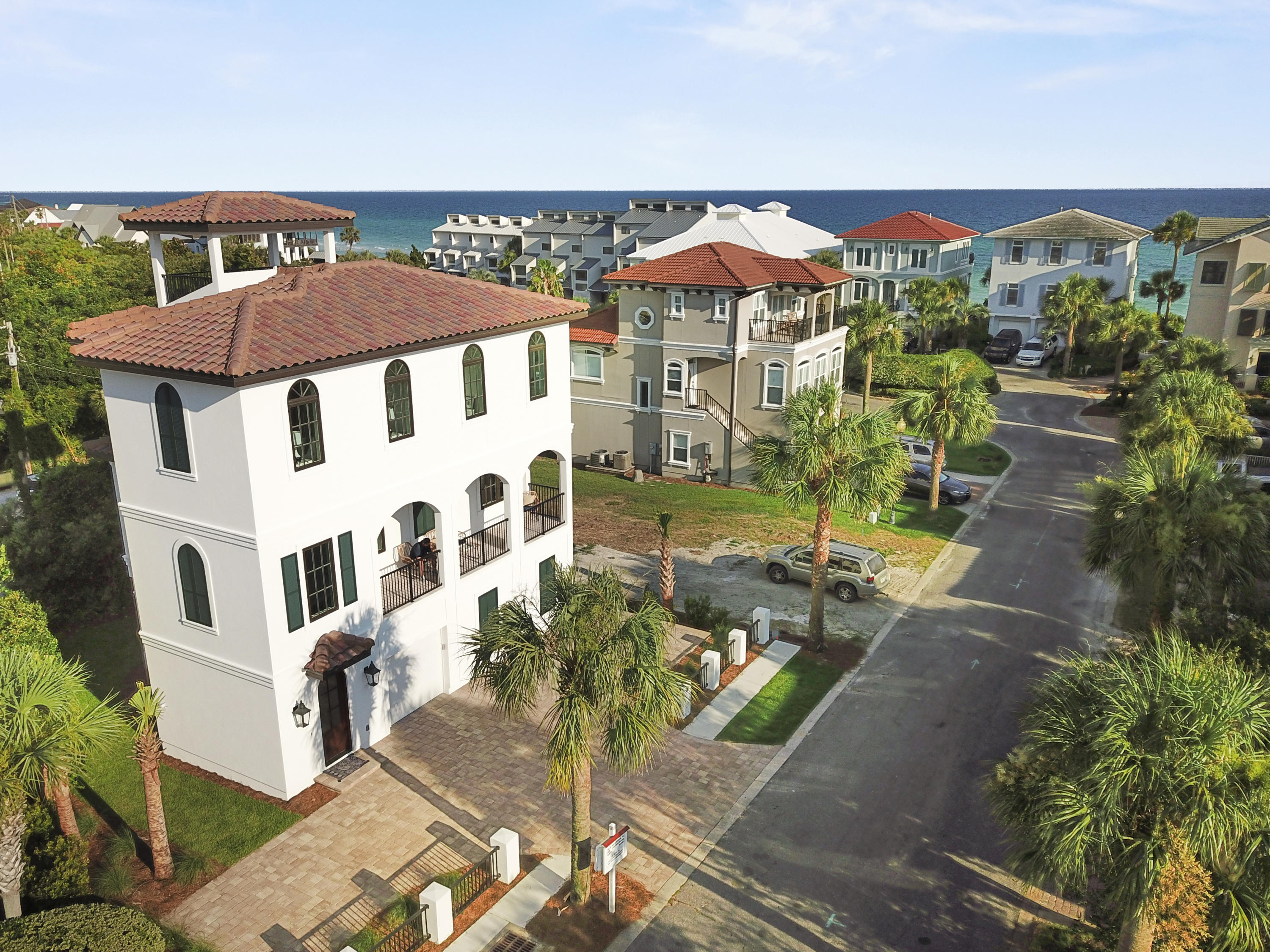 GRANDE BEACH PH 1 - Residential