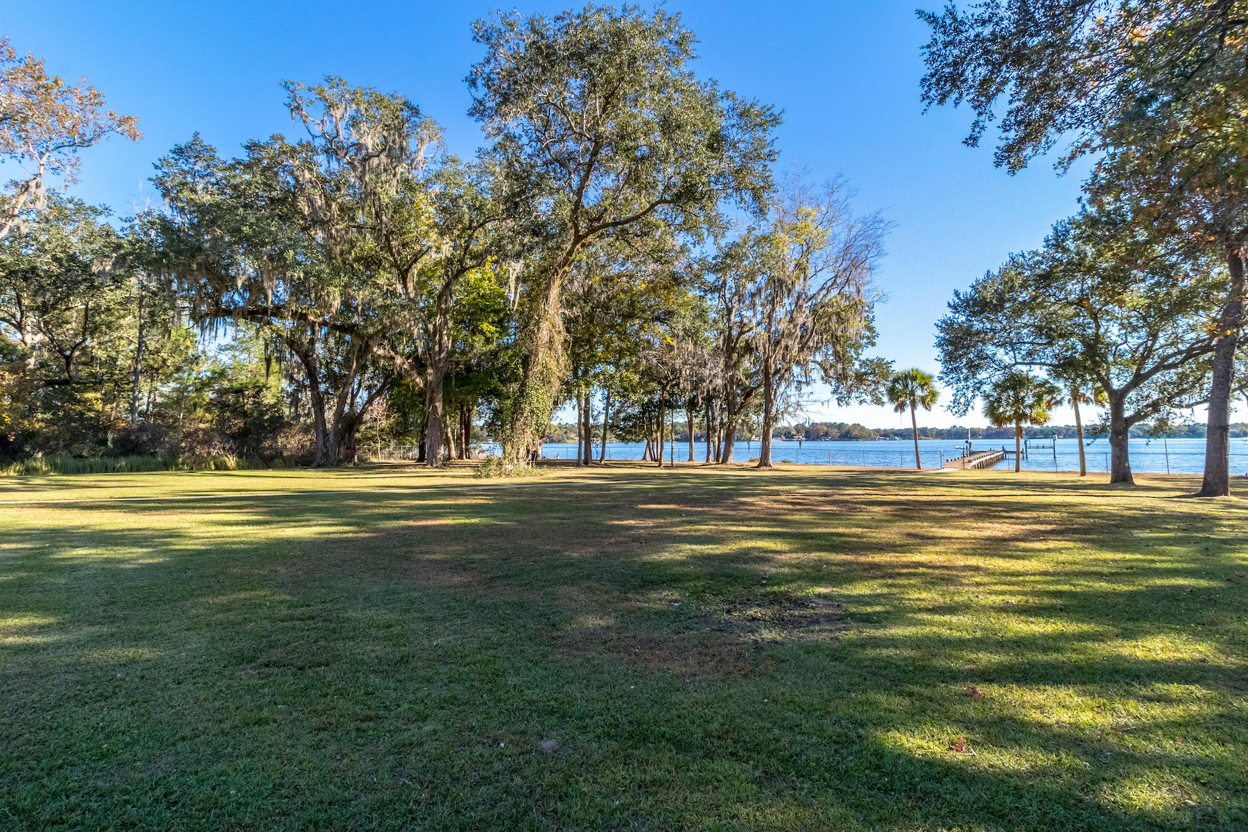 LAGRANGE SHORES - Residential