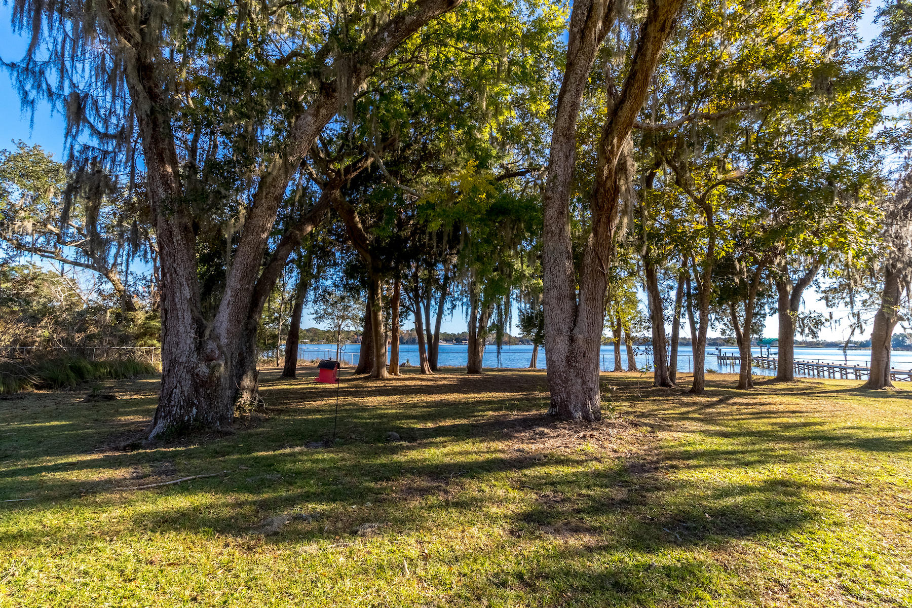 LAGRANGE SHORES - Residential