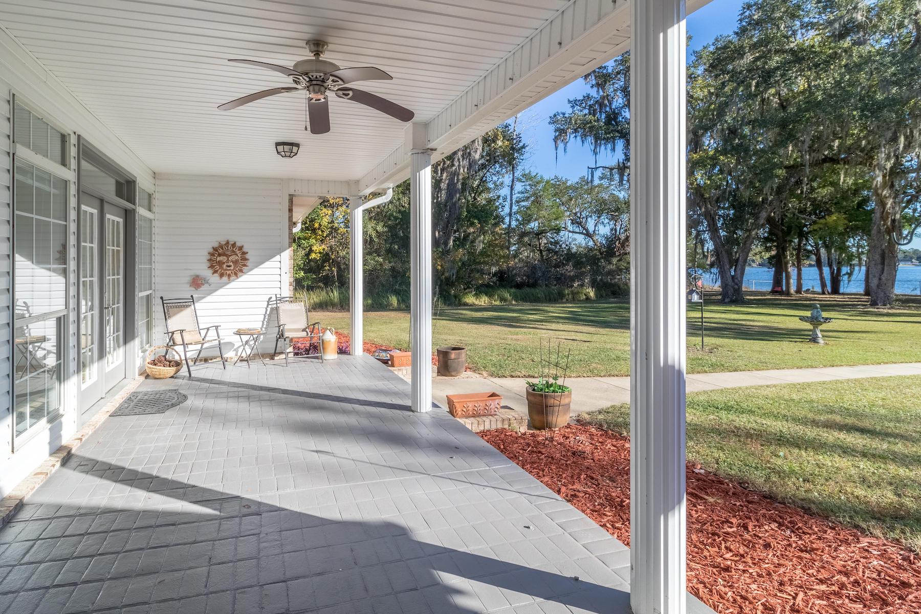 LAGRANGE SHORES - Residential