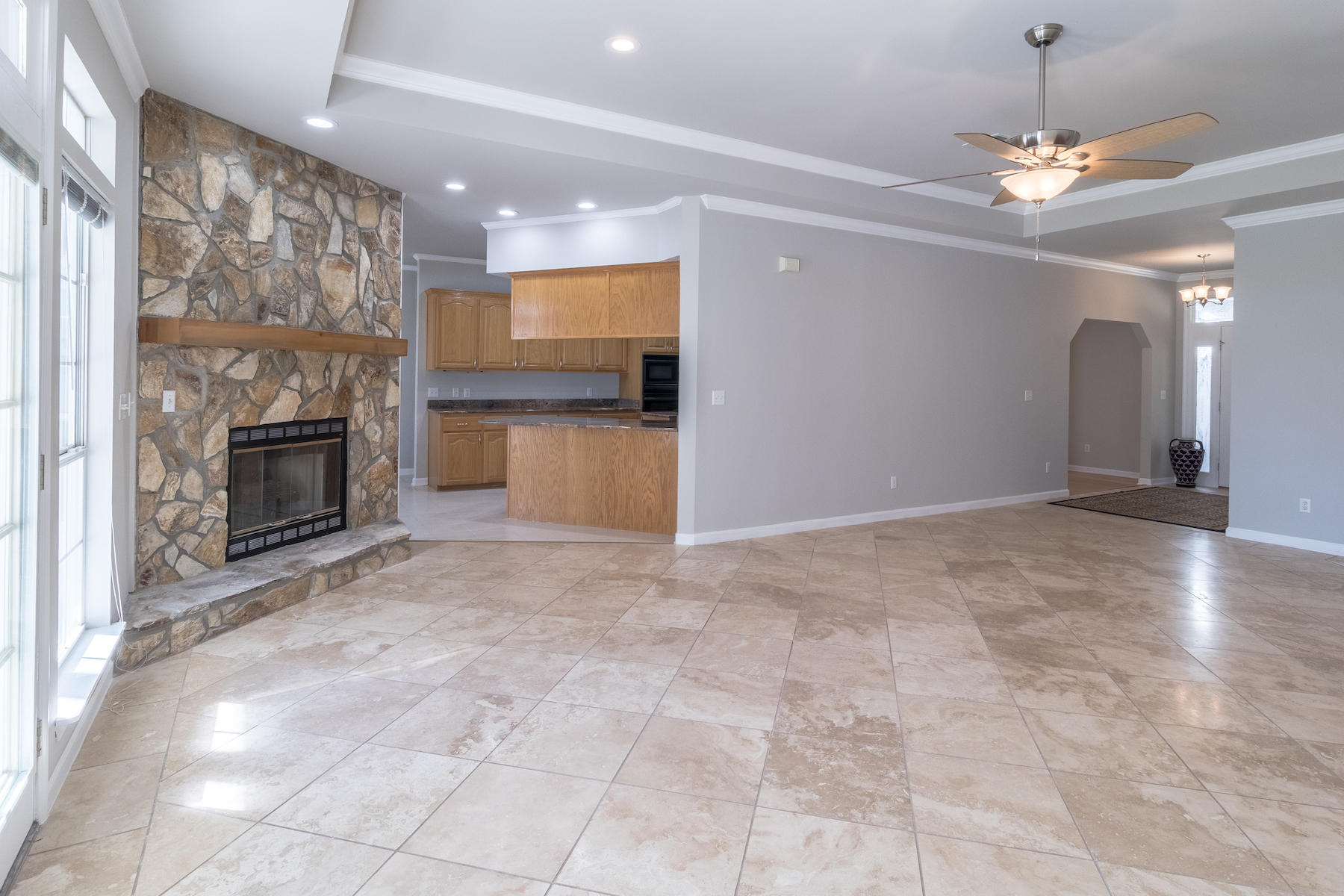 LAGRANGE SHORES - Residential