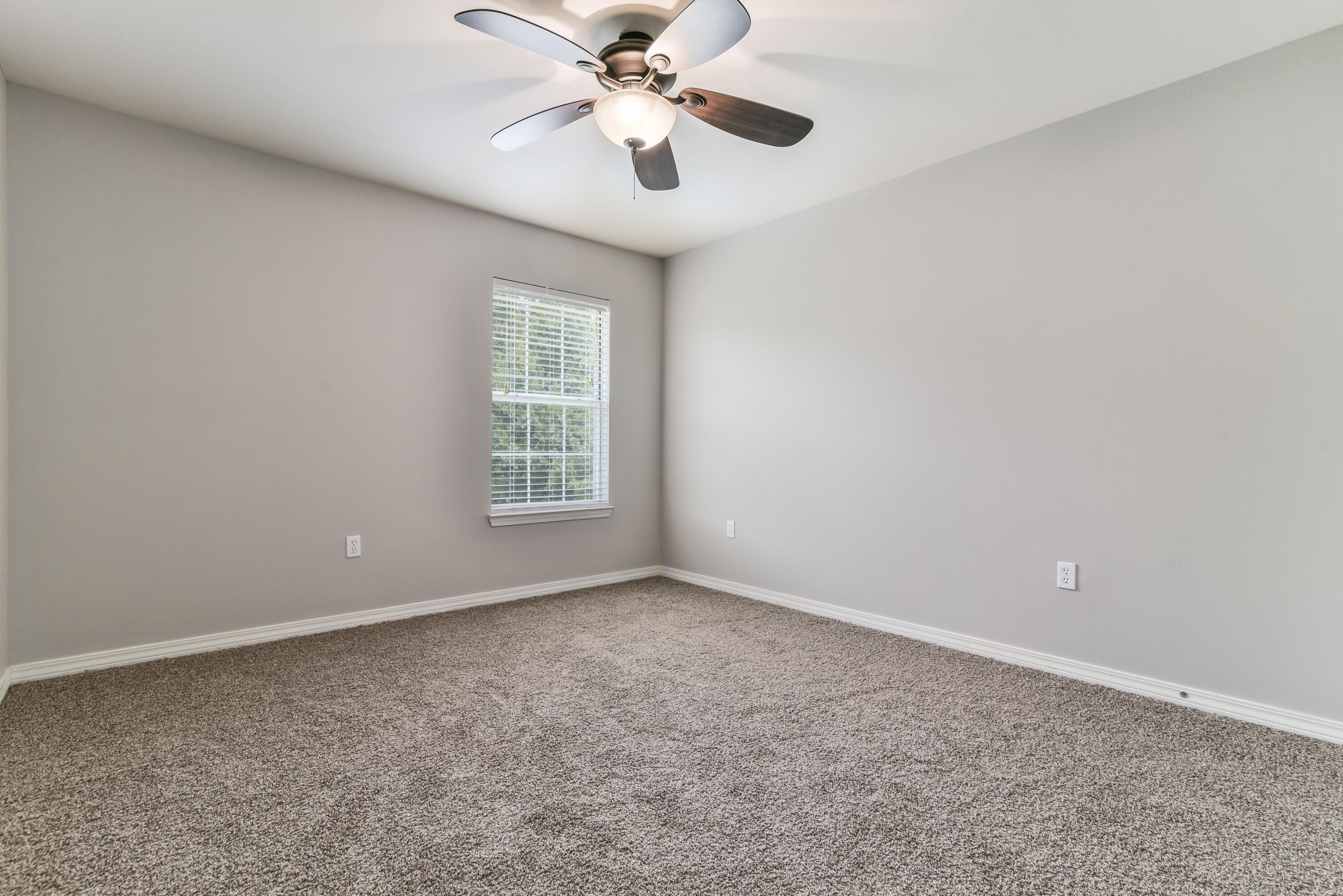 SANDY RIDGE ESTATES - Residential Lease