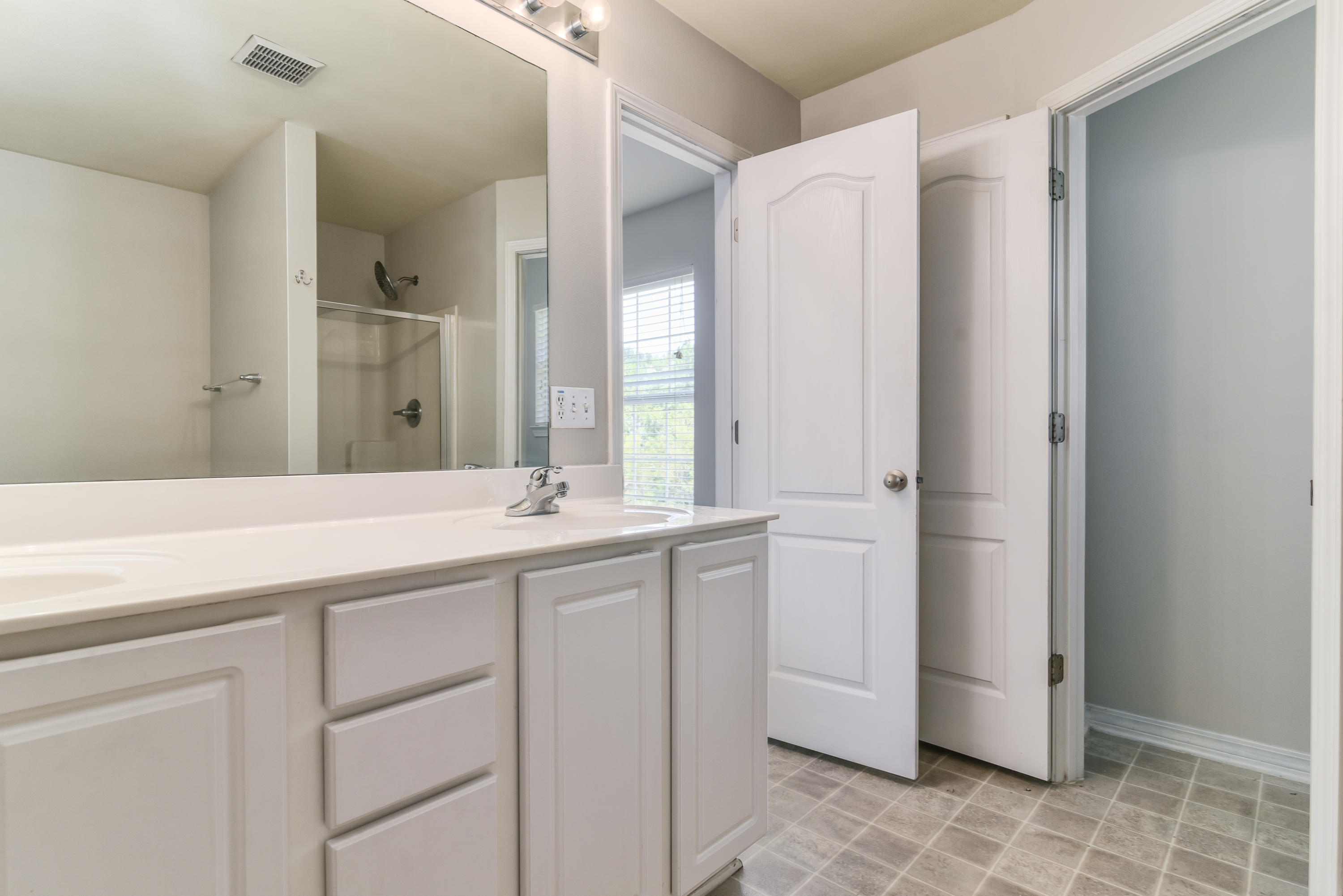 SANDY RIDGE ESTATES - Residential Lease