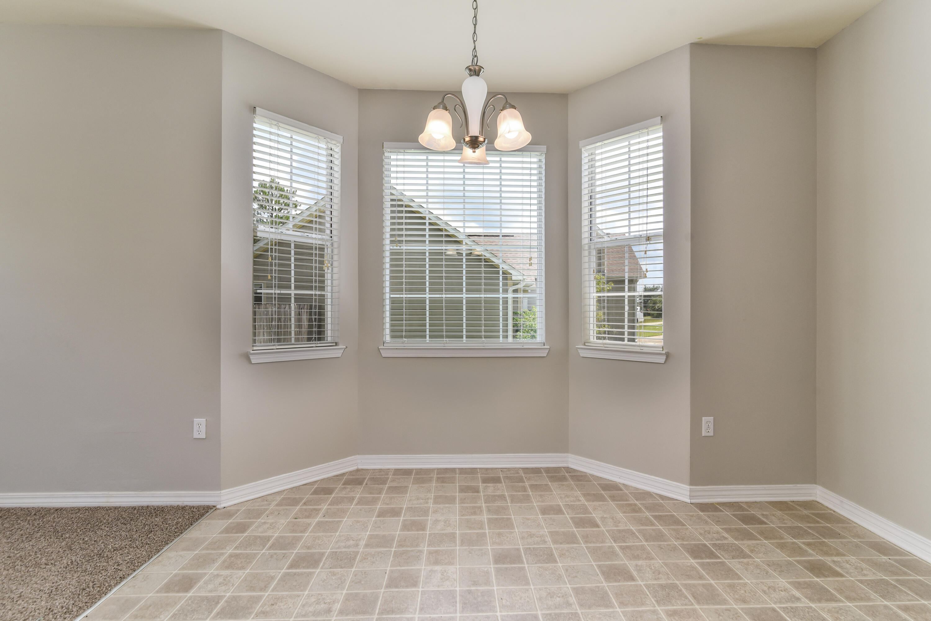 SANDY RIDGE ESTATES - Residential Lease