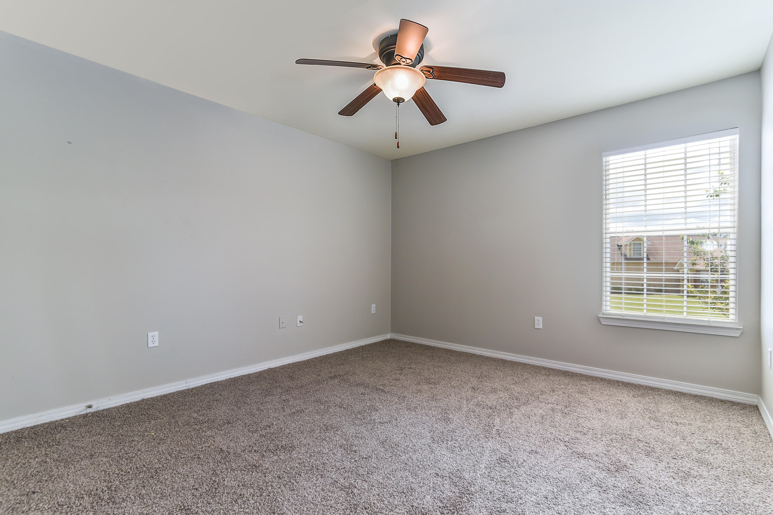SANDY RIDGE ESTATES - Residential Lease