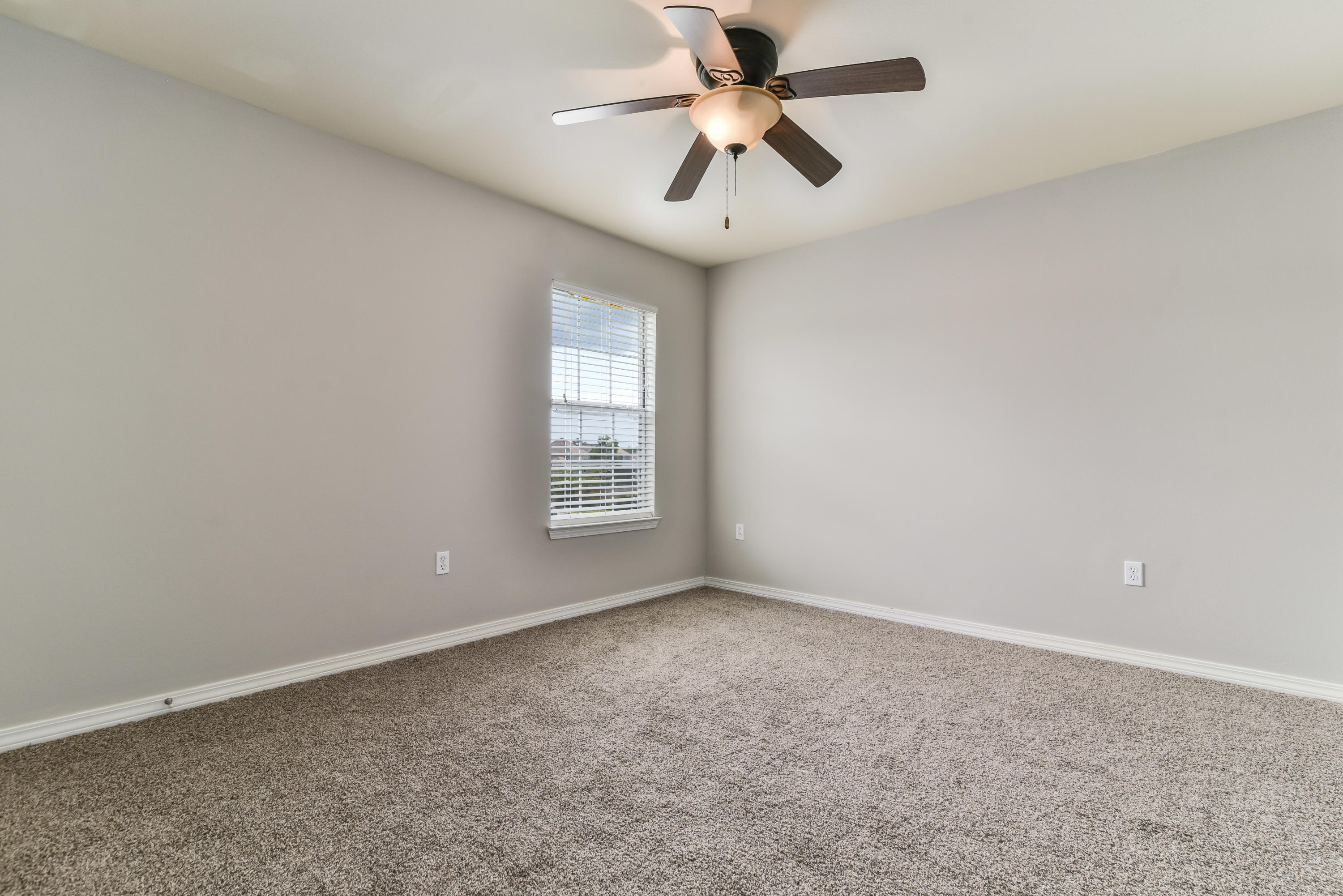 SANDY RIDGE ESTATES - Residential Lease