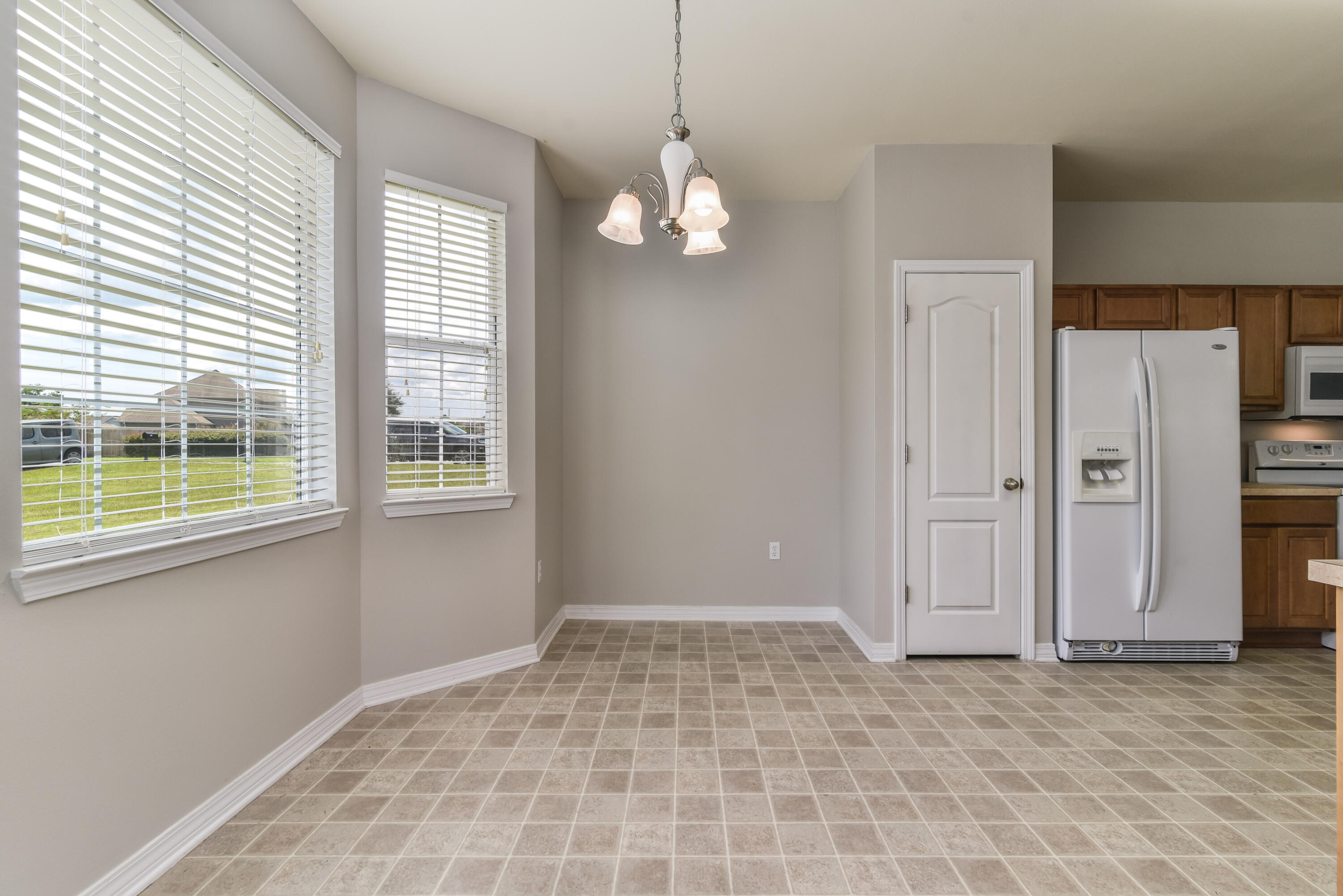 SANDY RIDGE ESTATES - Residential Lease