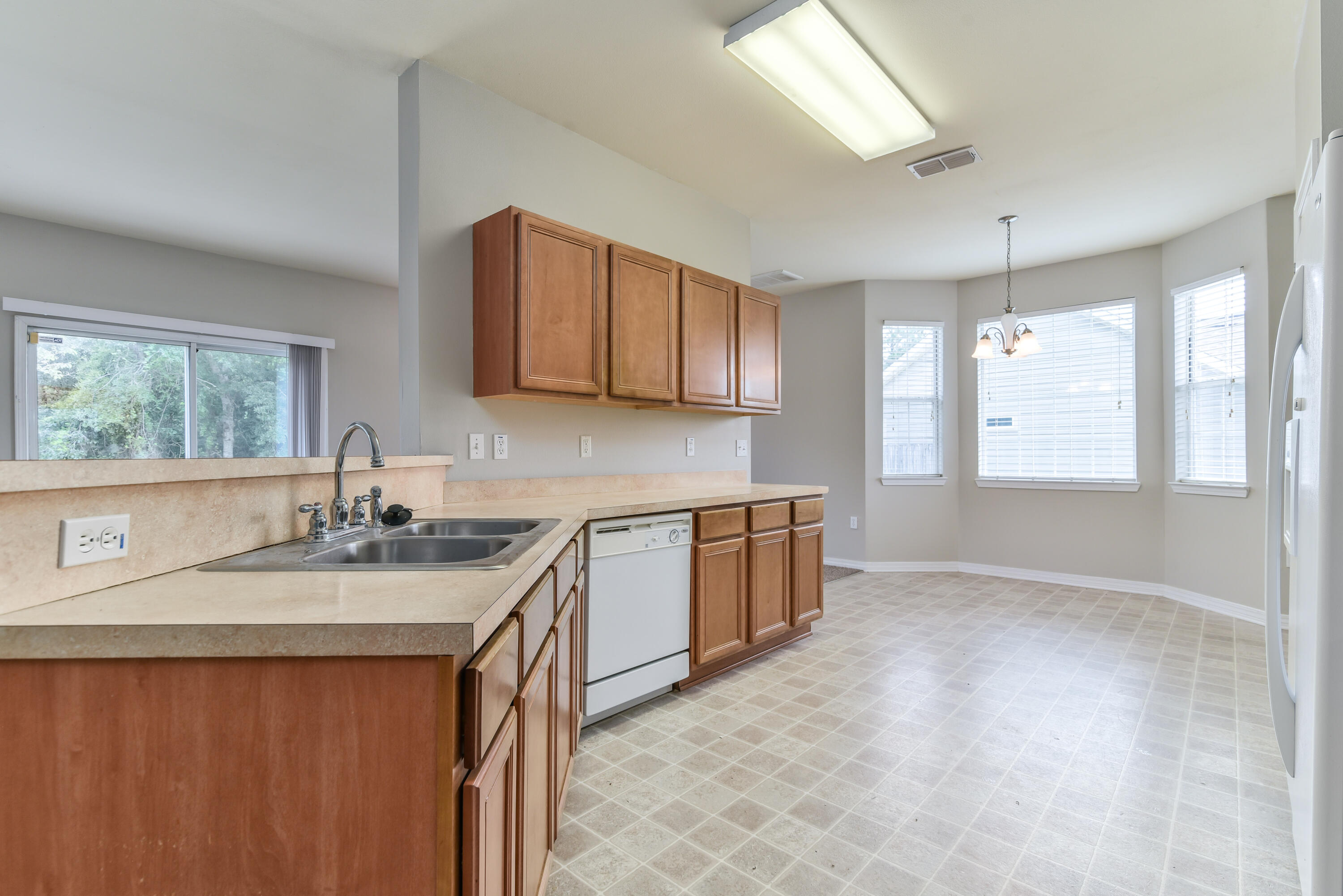 SANDY RIDGE ESTATES - Residential Lease