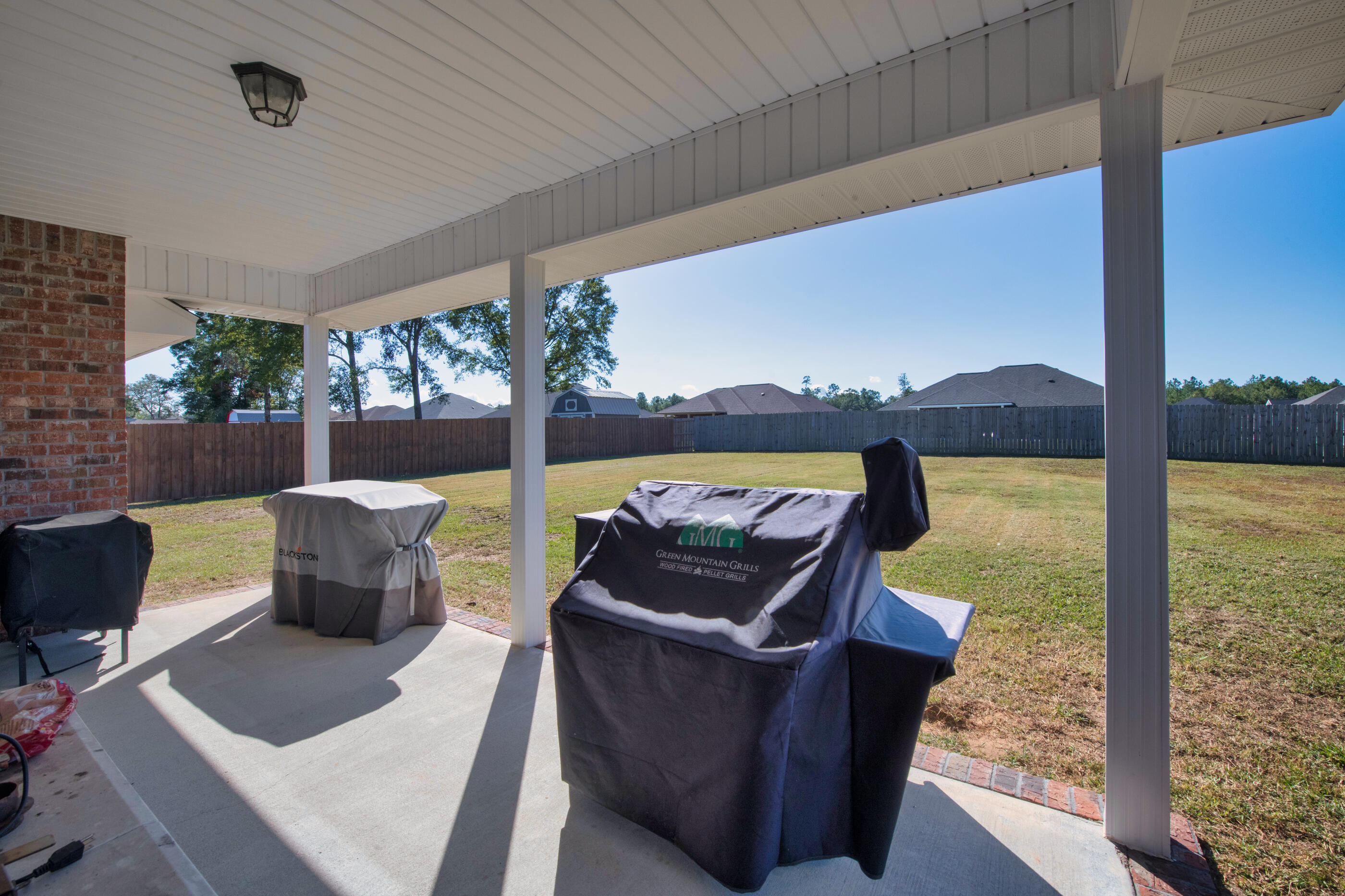 PLANTATION WOODS - Residential