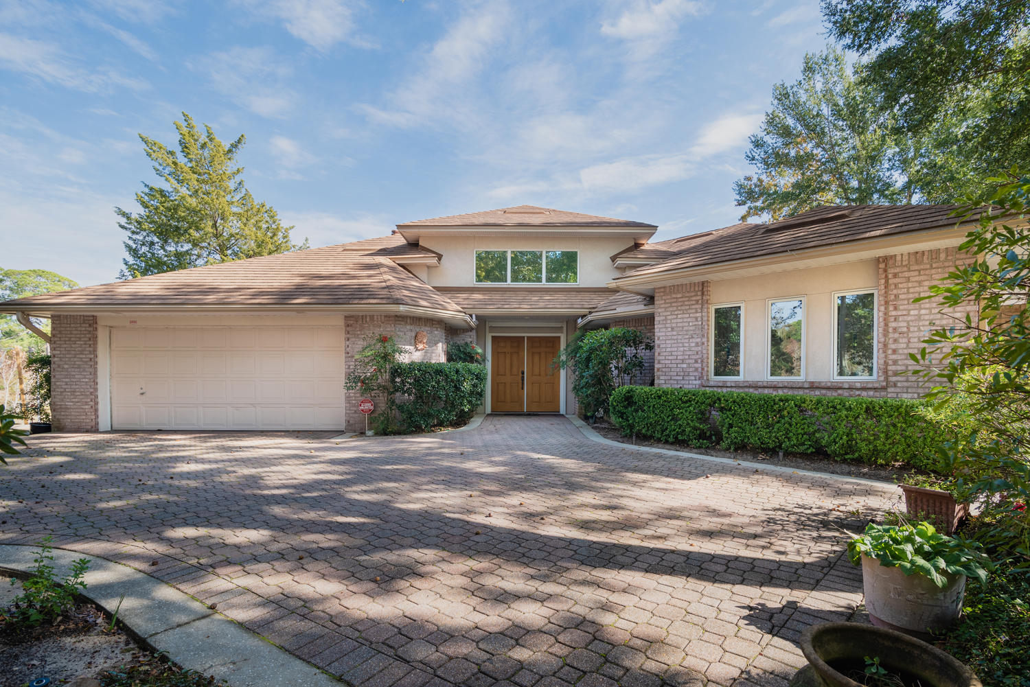 LAKE LORRAINE ESTATES - Residential