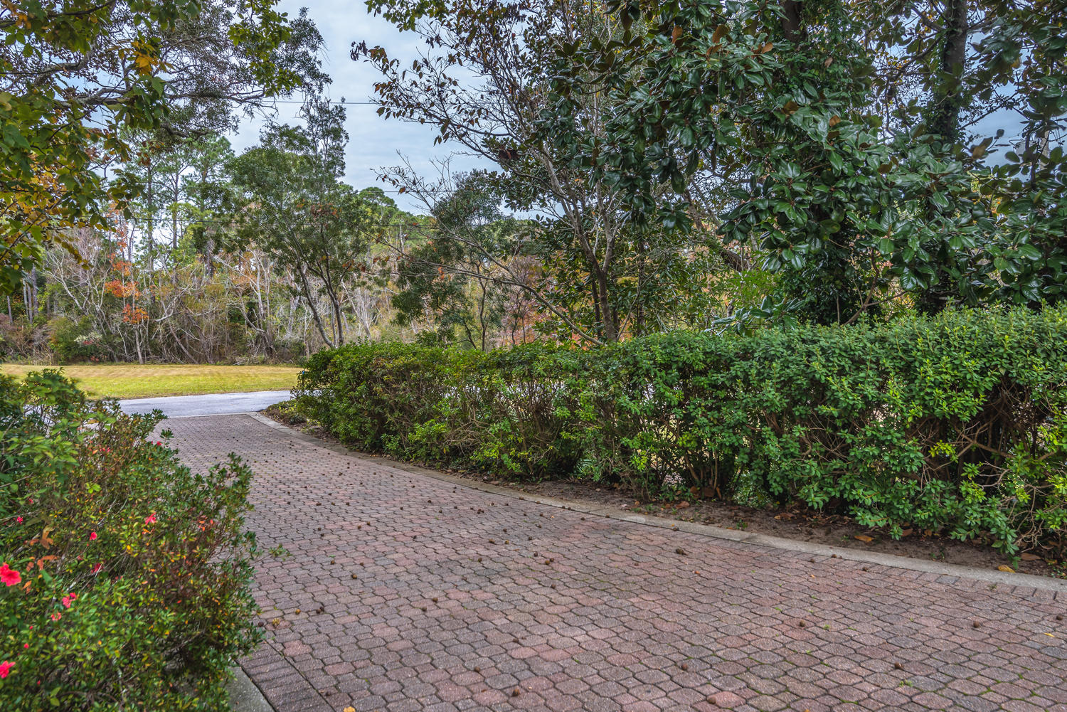 LAKE LORRAINE ESTATES - Residential