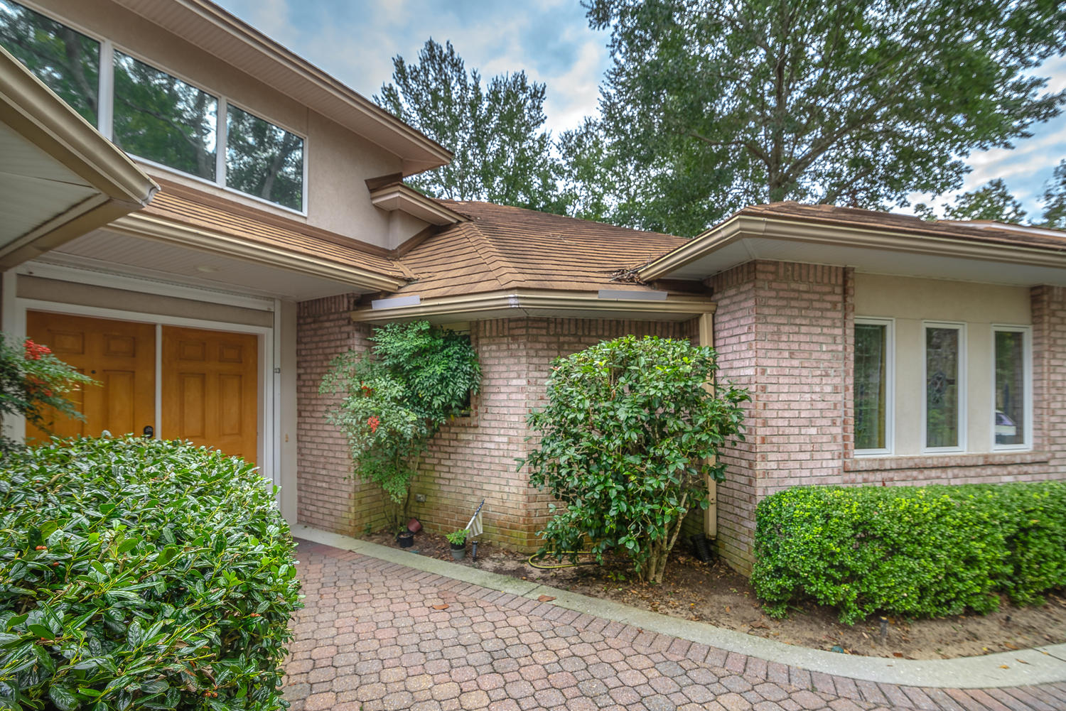 LAKE LORRAINE ESTATES - Residential