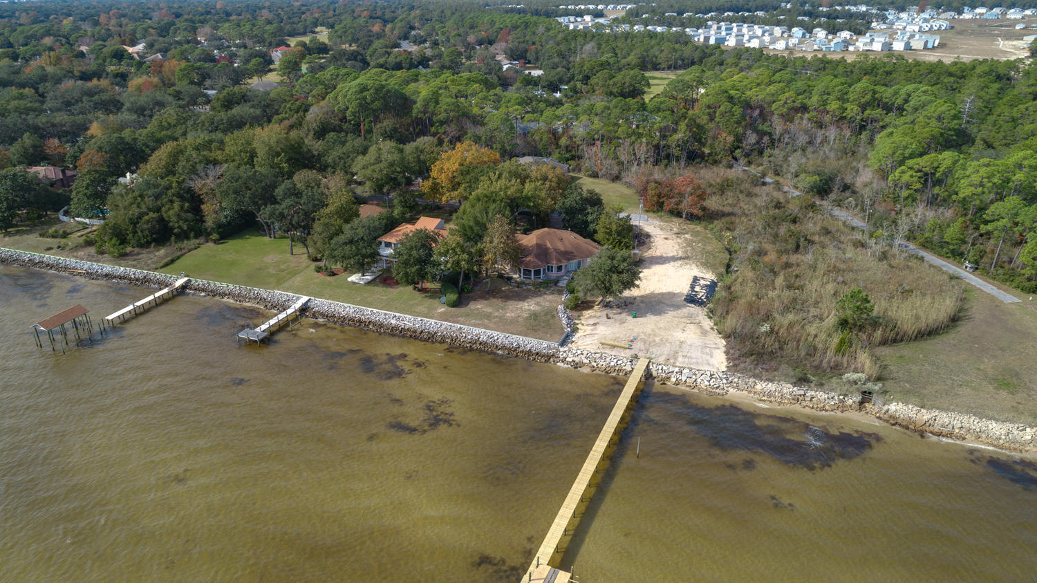 LAKE LORRAINE ESTATES - Residential