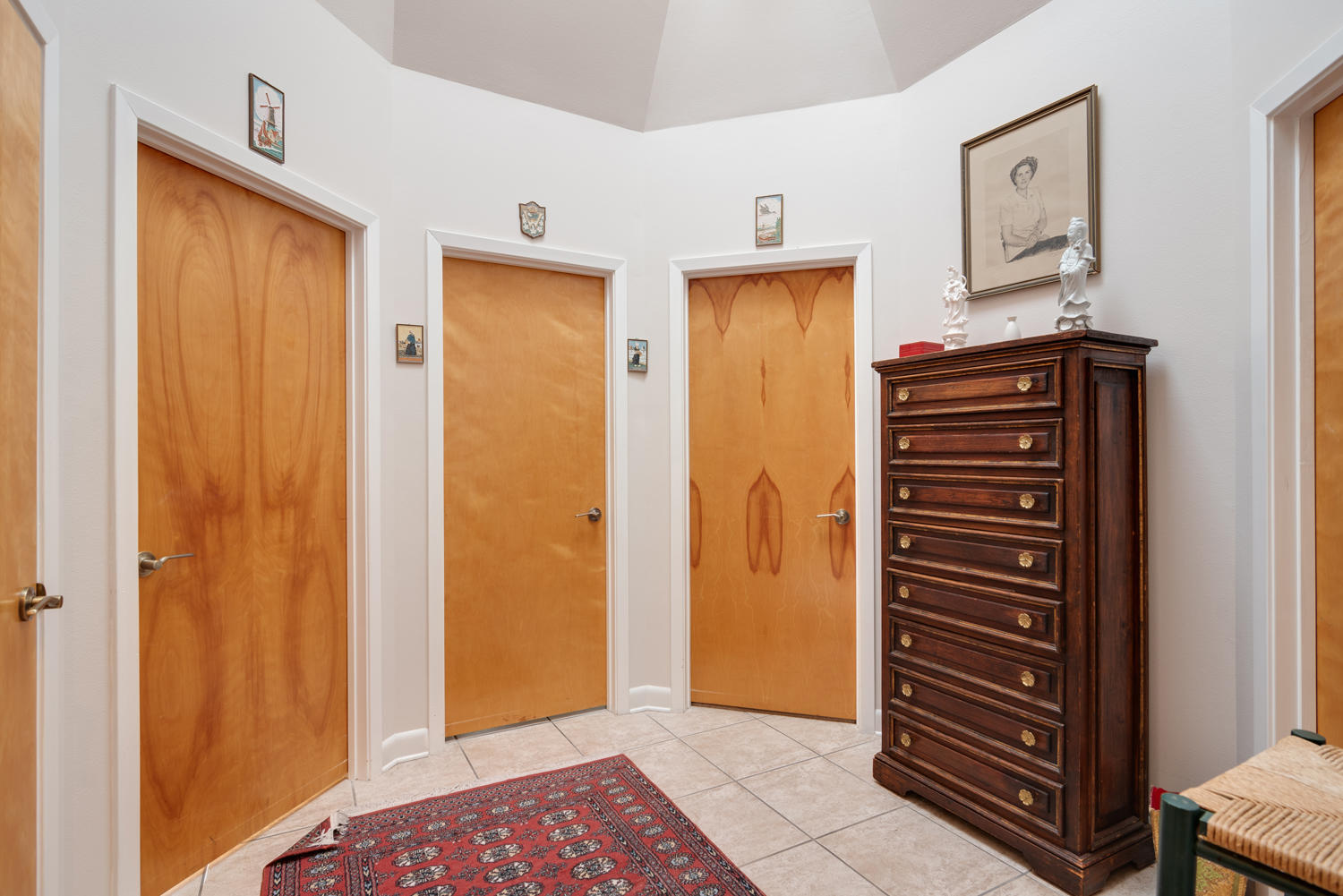 LAKE LORRAINE ESTATES - Residential