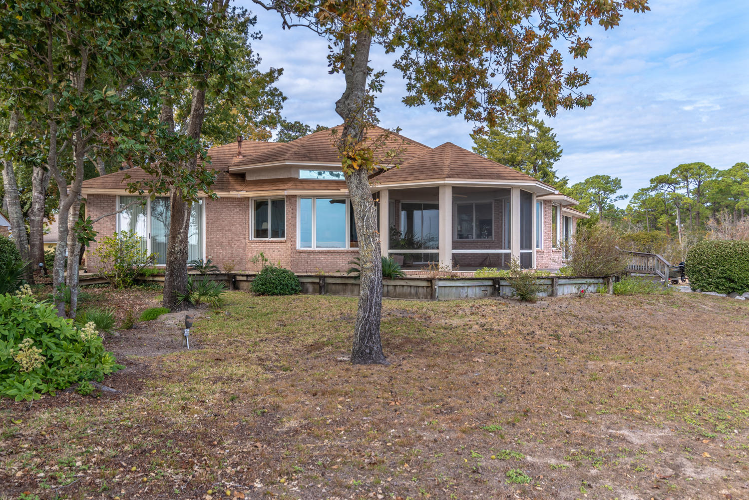 LAKE LORRAINE ESTATES - Residential